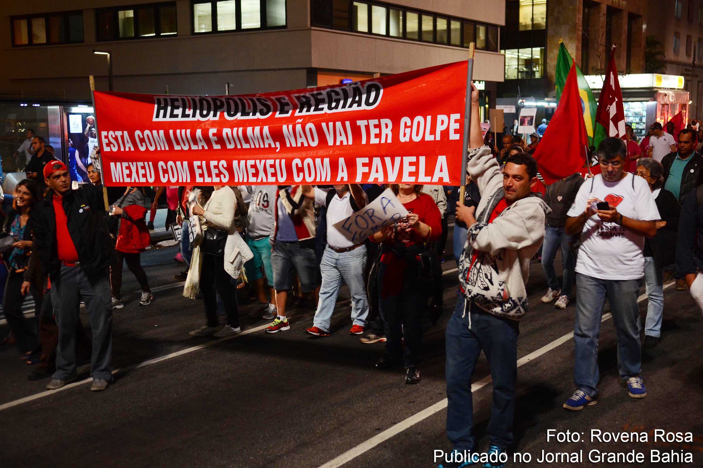 Ato da Jornada Nacional de Mobilização Contra o Golpe e em Defesa da Democracia, organizada pela Frente Brasil Popular, na Avenida Paulista.