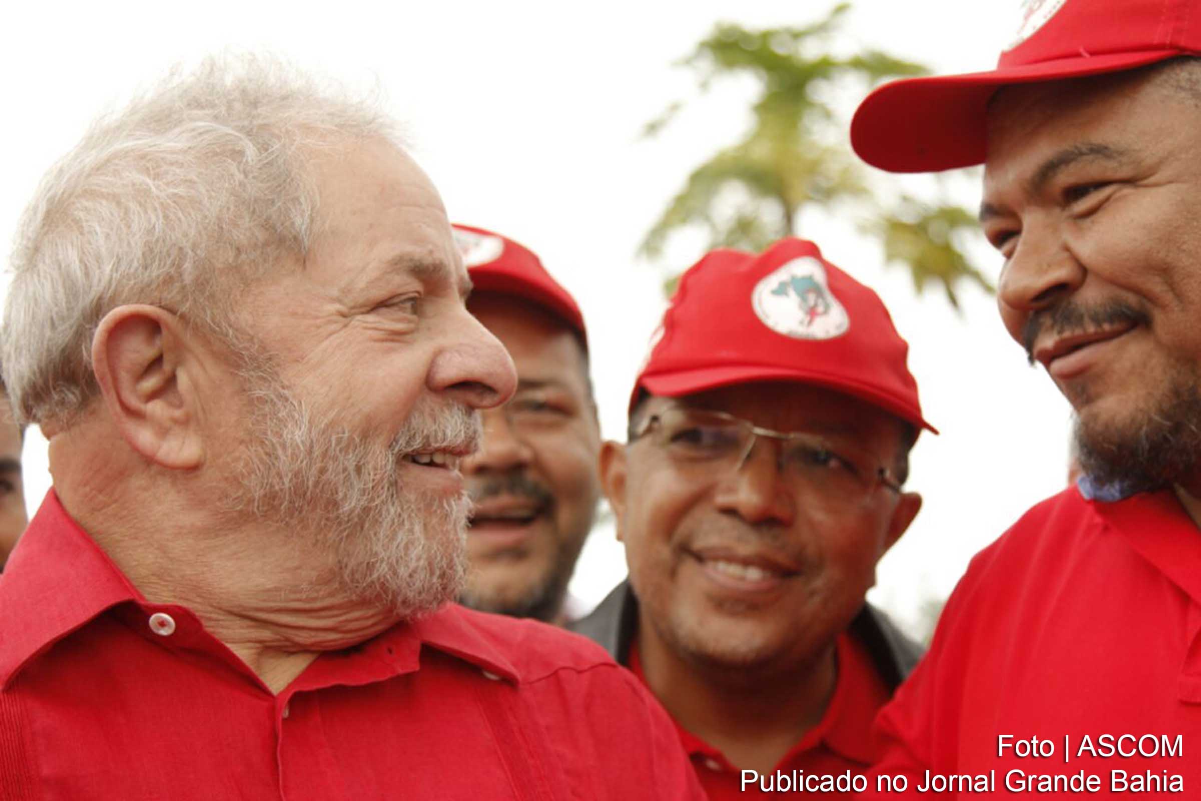 O ex-presidente Lula com o deputado federal Valmir Assunção.