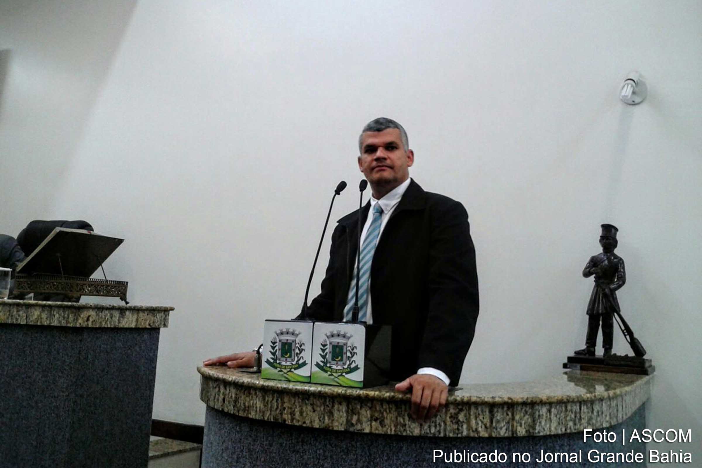 Vereador Pablo Roberto cobra cumprimento de Lei municipal.