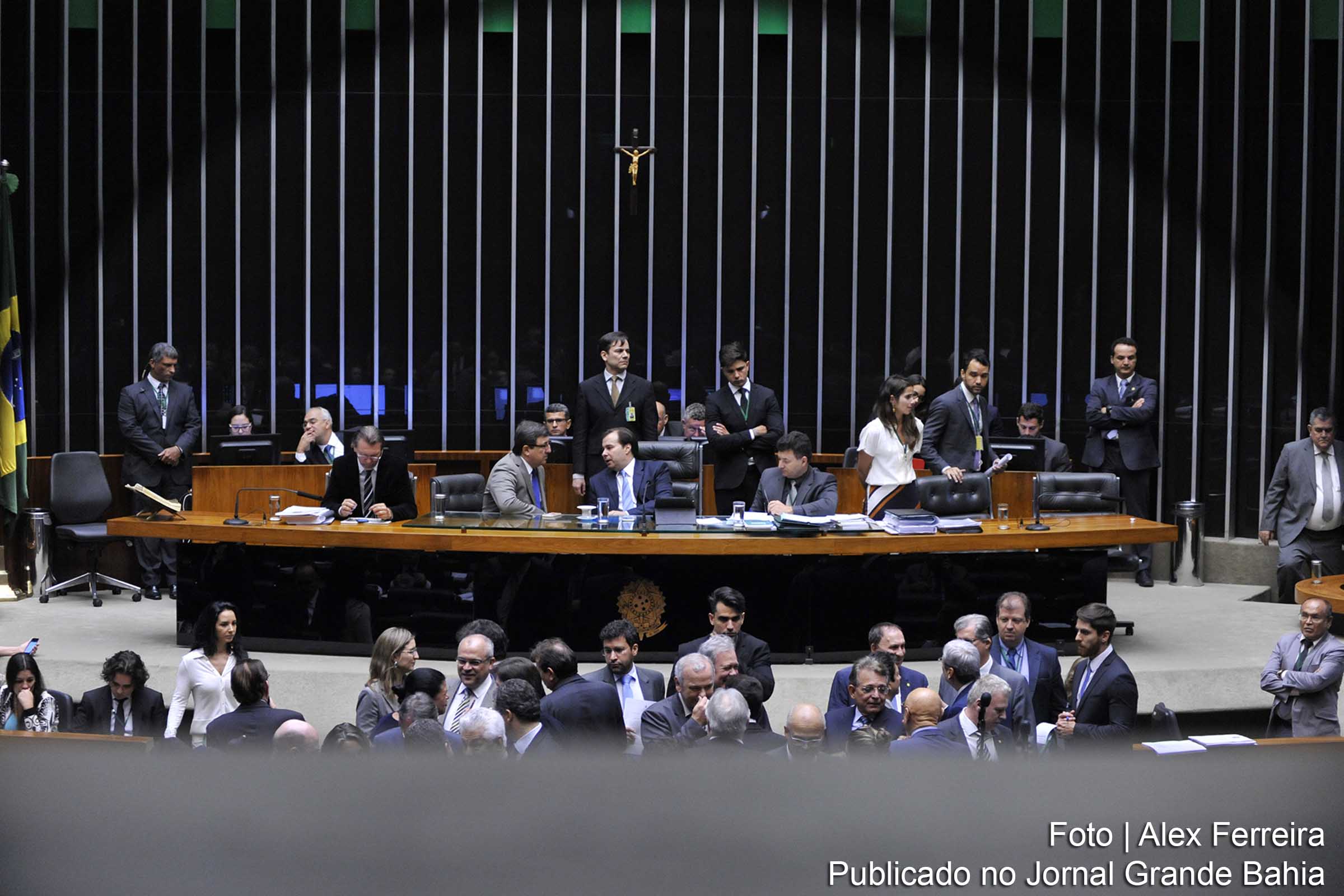 Plenário da Câmara dos Deputados. Deputados querem evitar que votação do processo contra Cunha ocorra em sessão esvaziada.