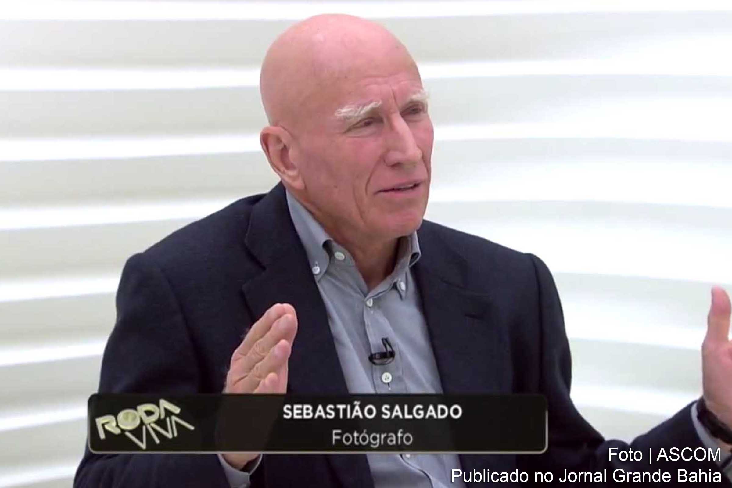 Sebastião Salgado, fotógrafo brasileiro reconhecido internacionalmente.