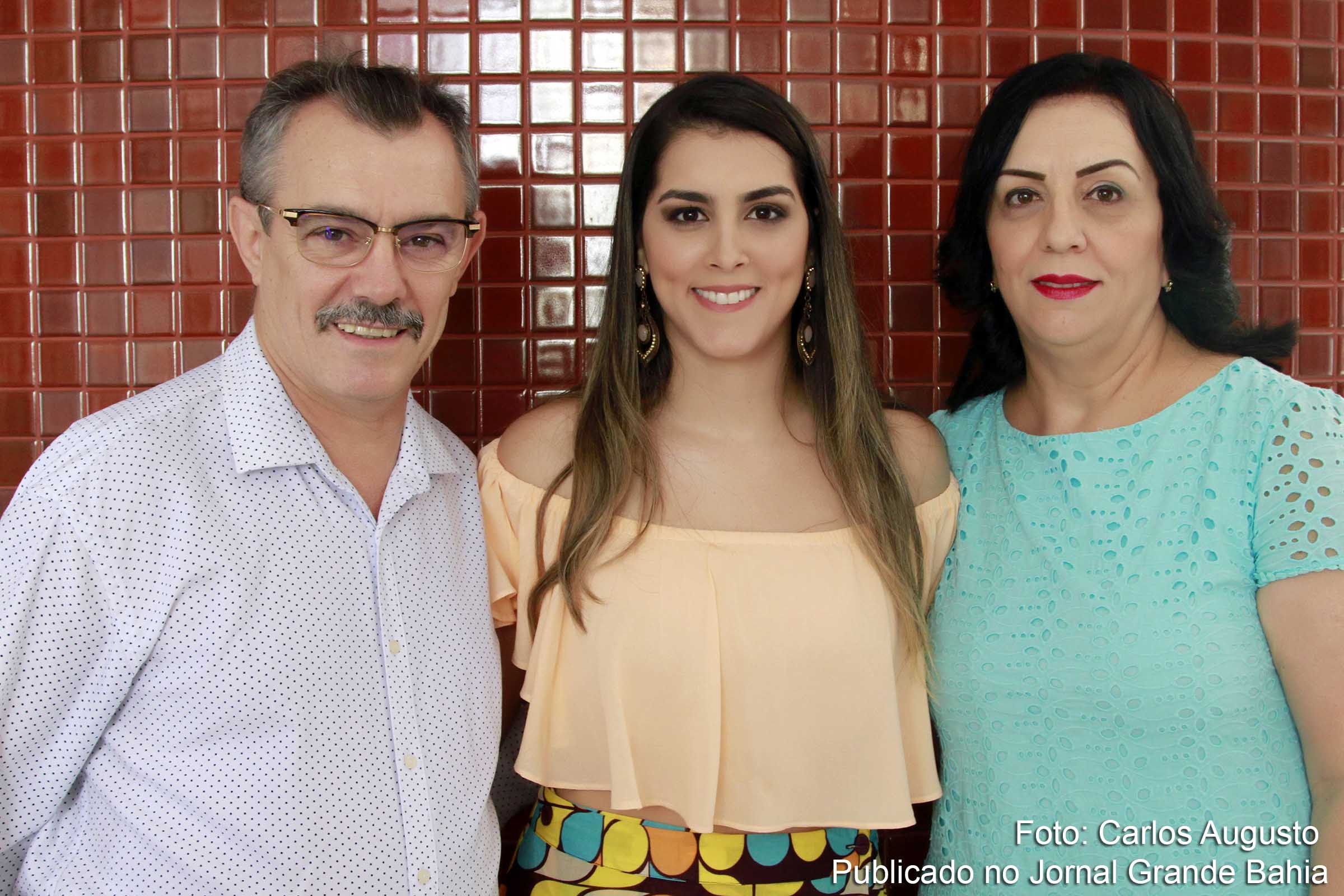 Em evento de confraternização, magistrados Baltazar Saraiva e Cenina Maria Saraiva recebem amigos e colegas