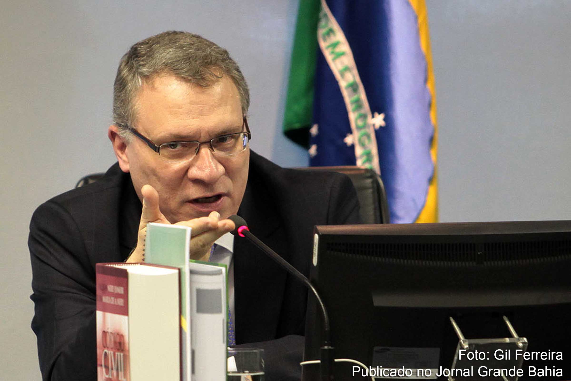 Ex-ministro e procurador da República Eugênio José Guilherme de Aragão critica atuação do MPF no Caso Lava Jato.