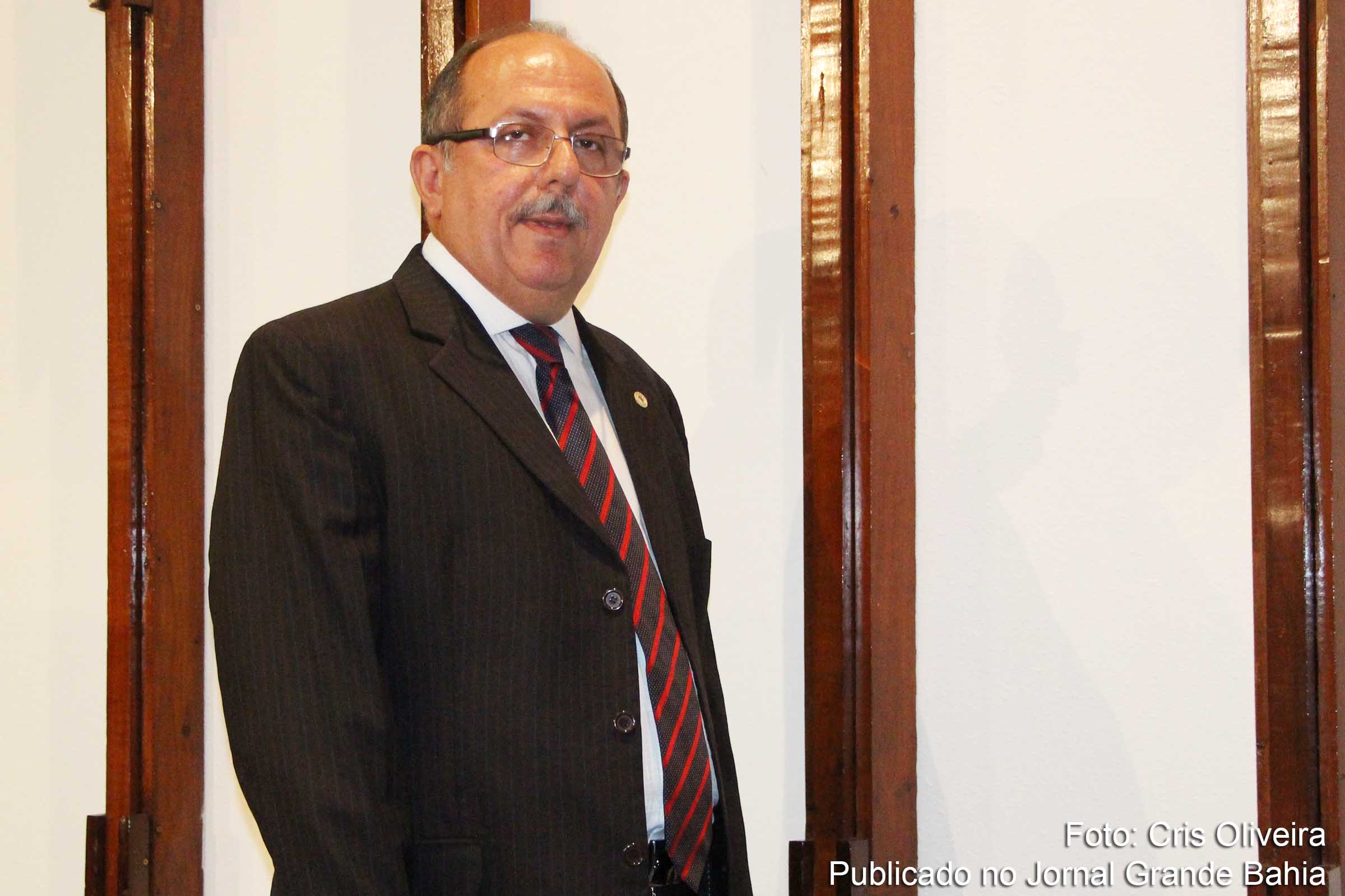 Deputado José de Arimateia destaca aniversário de emancipação de Feira de Santana.