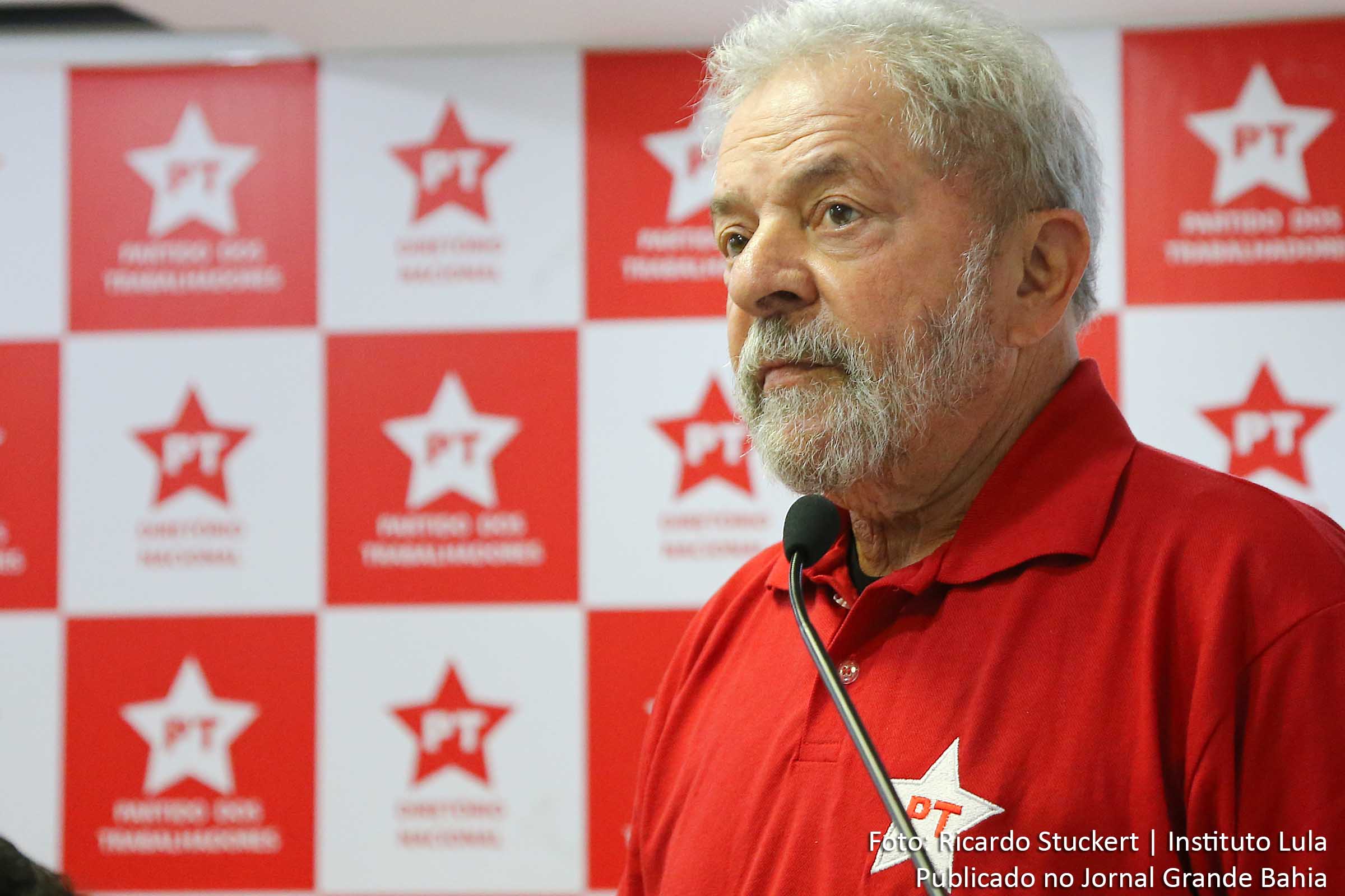 Ex-presidente Luiz Inácio Lula da Silva é acusado injustamente, por criminoso confesso.