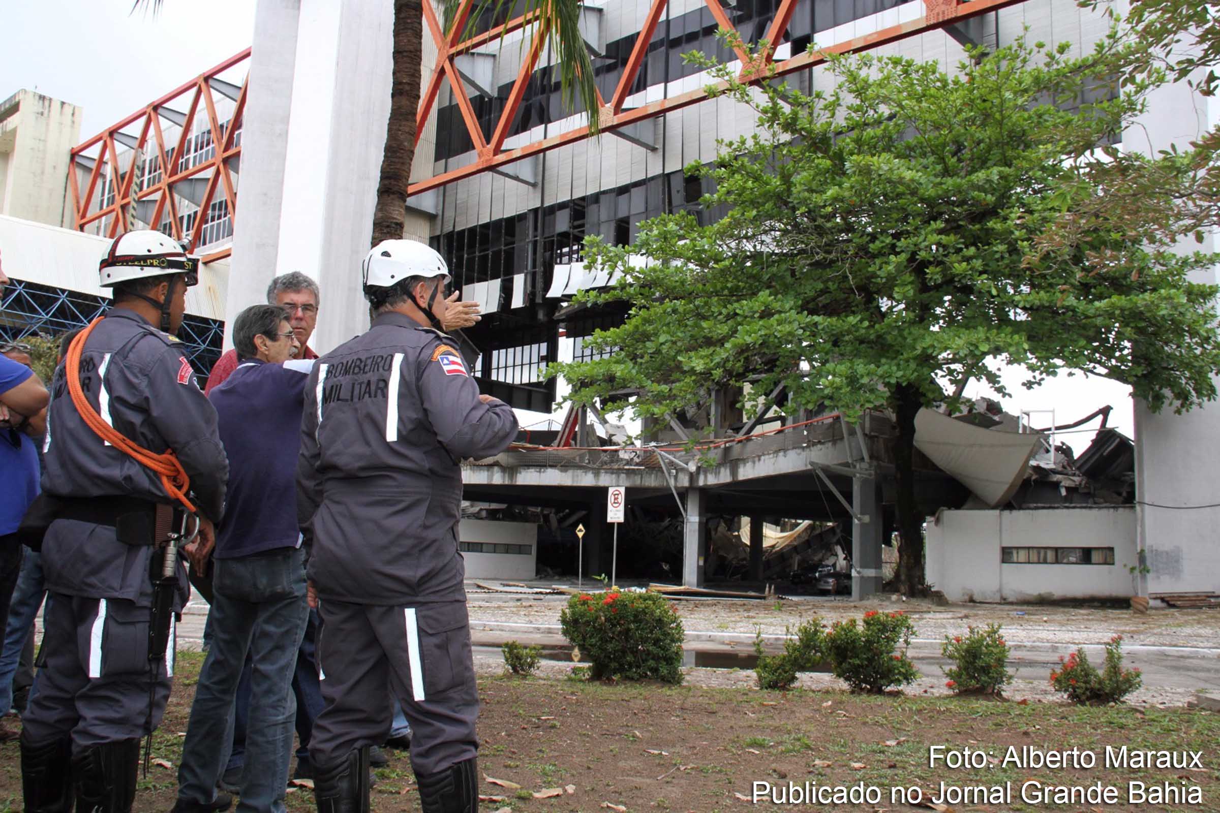 Técnicos iniciam estudos para identificar causas de incidente no Centro de Convenções da Bahia.