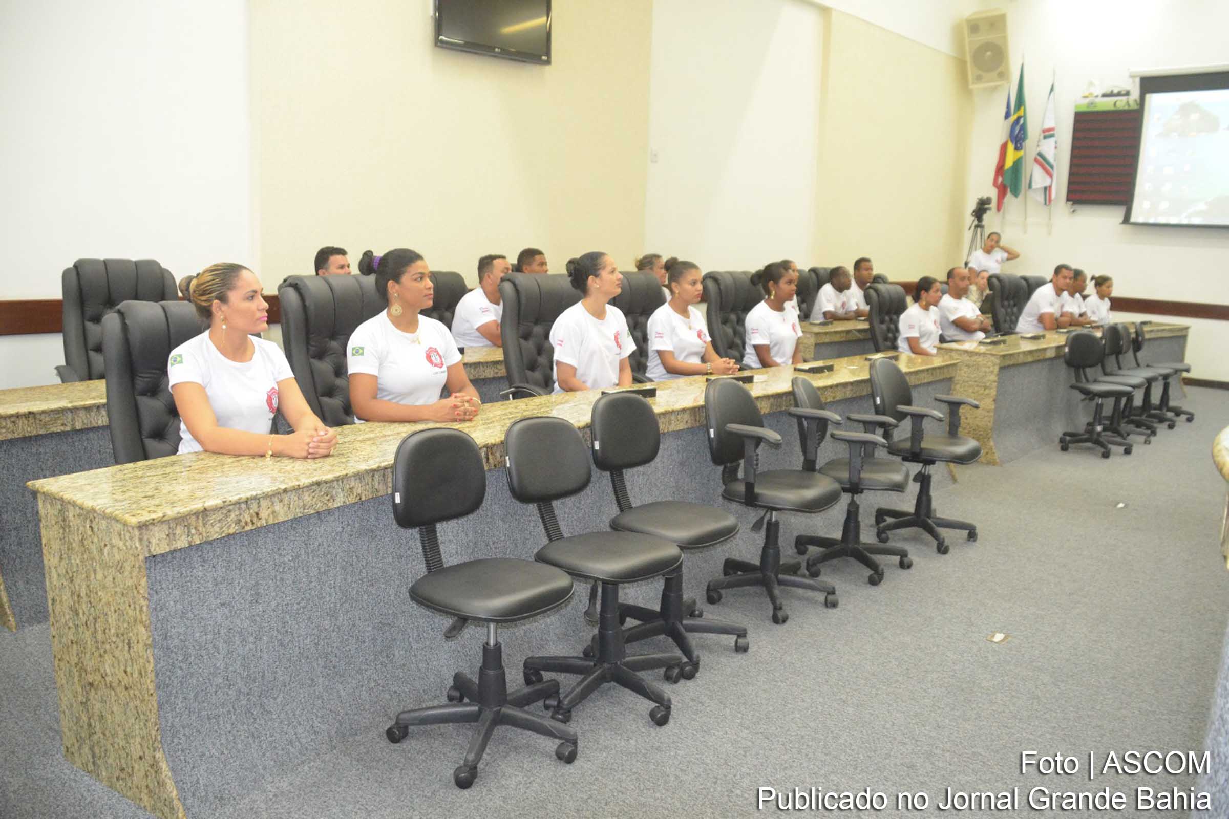 Bombeiros acompanharam debate na Câmara Municipal de Feira de Santana.