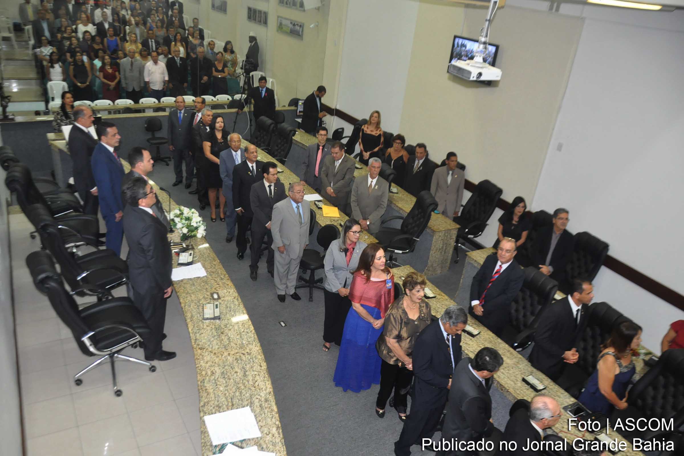 Sessão solene na Câmara Municipal de Feira de Santana.
