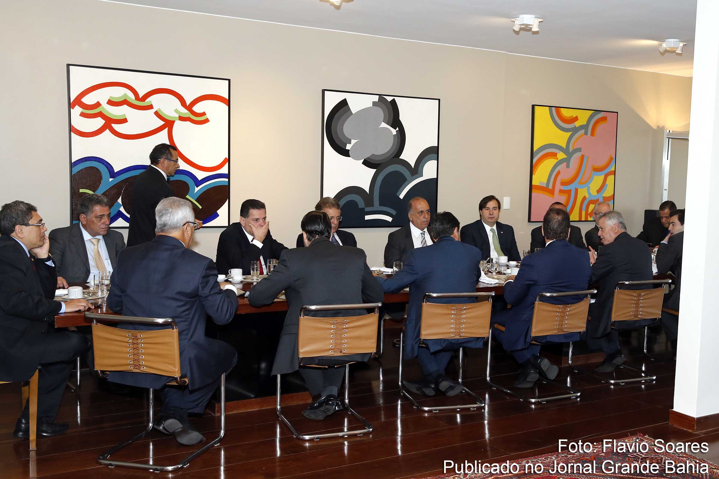 Governadores de vários estados do país se reúnem com o presidente da Câmara dos Deputados.