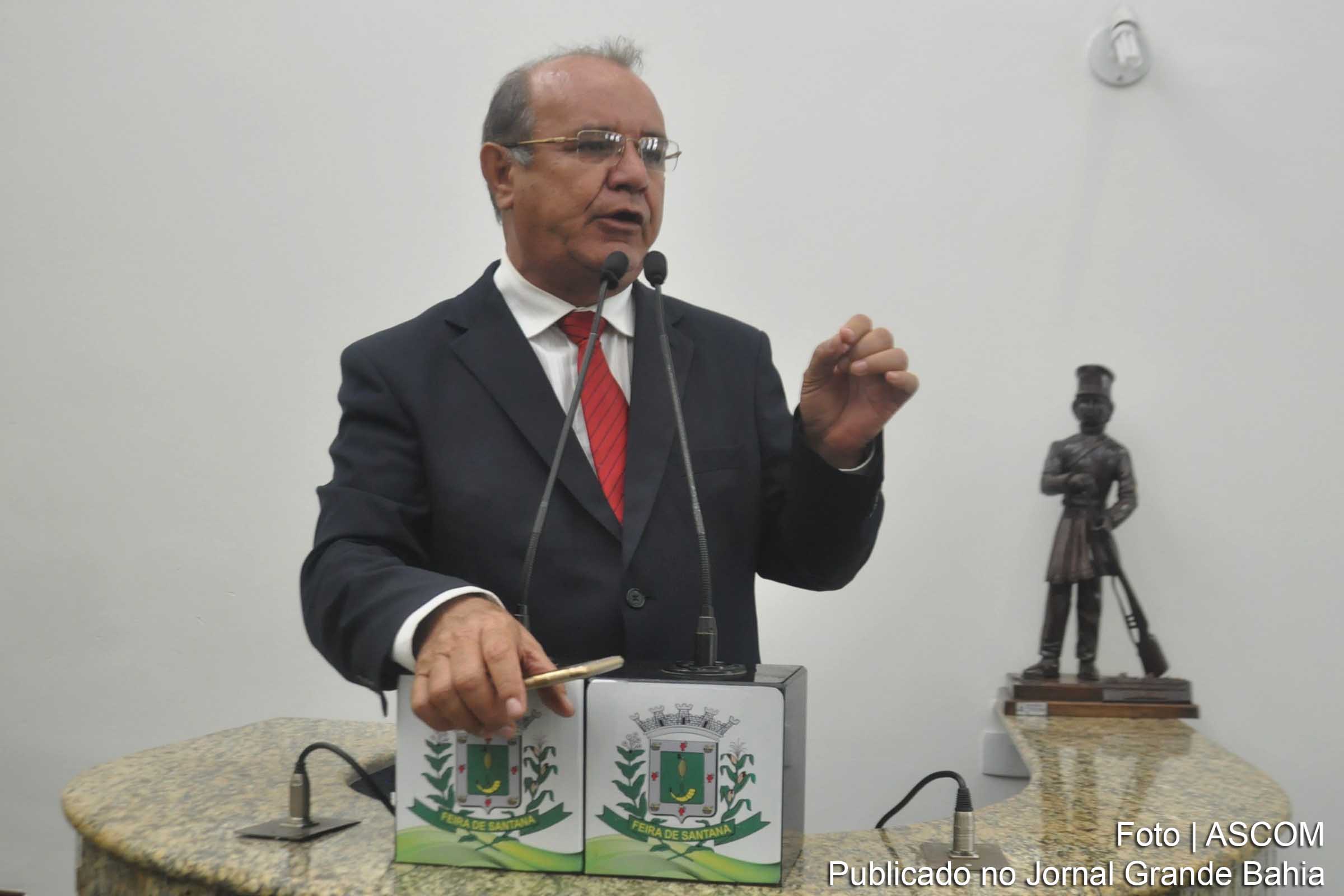 Jose Carneiro Rocha é filiado ao PSDB e foi reeleito através da coligação ‘O trabalho continua’, formada pelo PRB, DEM, PSL, PSDB e PMB. O vereador ficou em 3º lugar, obtendo 5.774 votos.