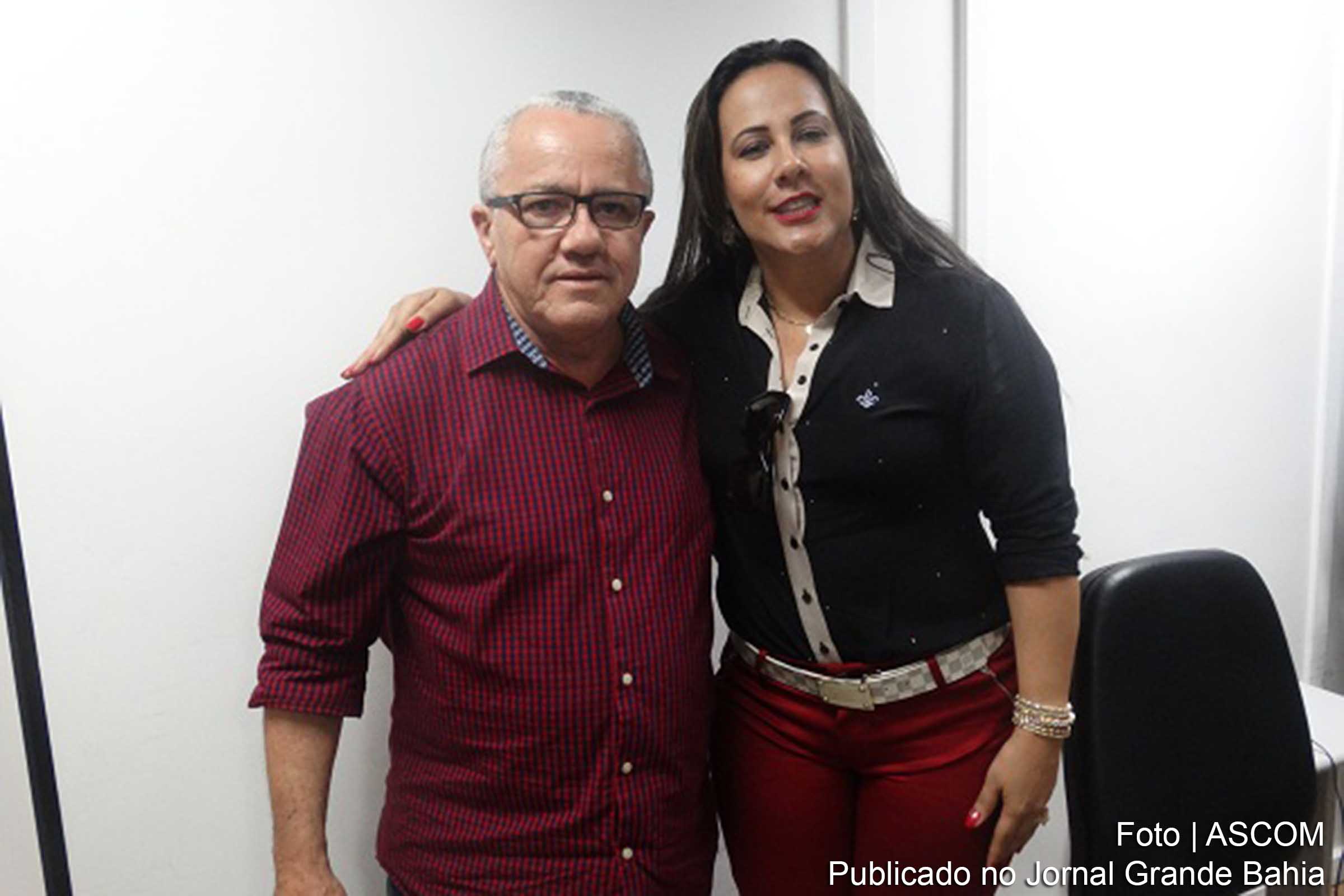 Josias Gomes e Uberlândia Carmos Pereira.