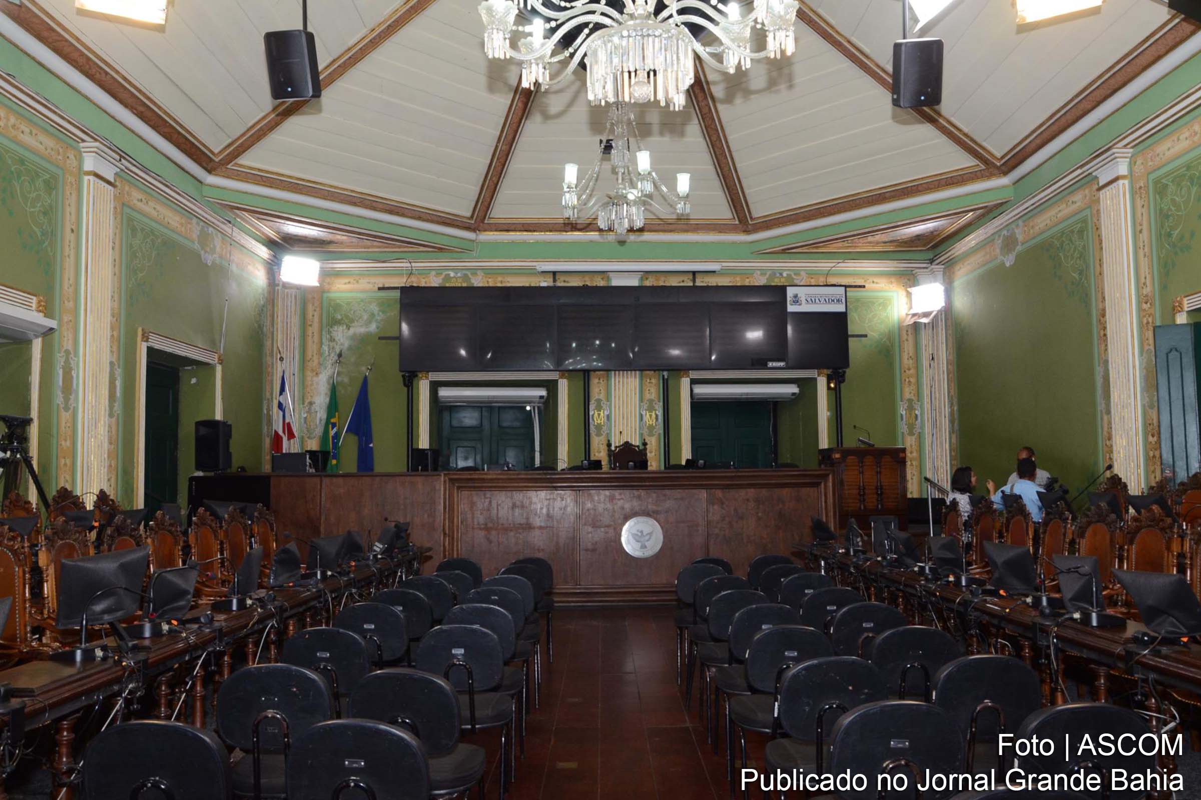 Disputa pela presidência da Câmara Municipal de Salvador (CMS) gera debate.