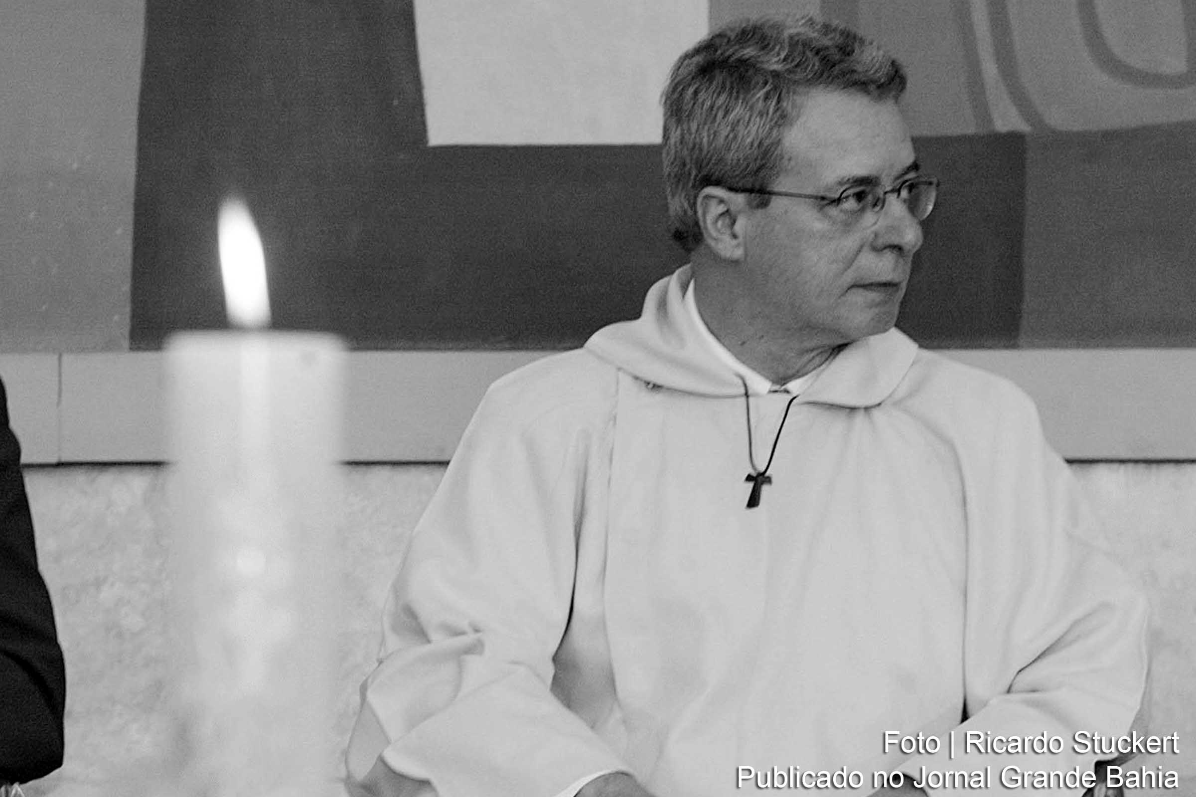 Para o escritor Carlos Alberto Libânio Christo (Frei Betto), um dos fundadores do PT, forças políticas progressistas devem avaliar erros: “É hora de fazer autocrítica e organizar a esperança”.