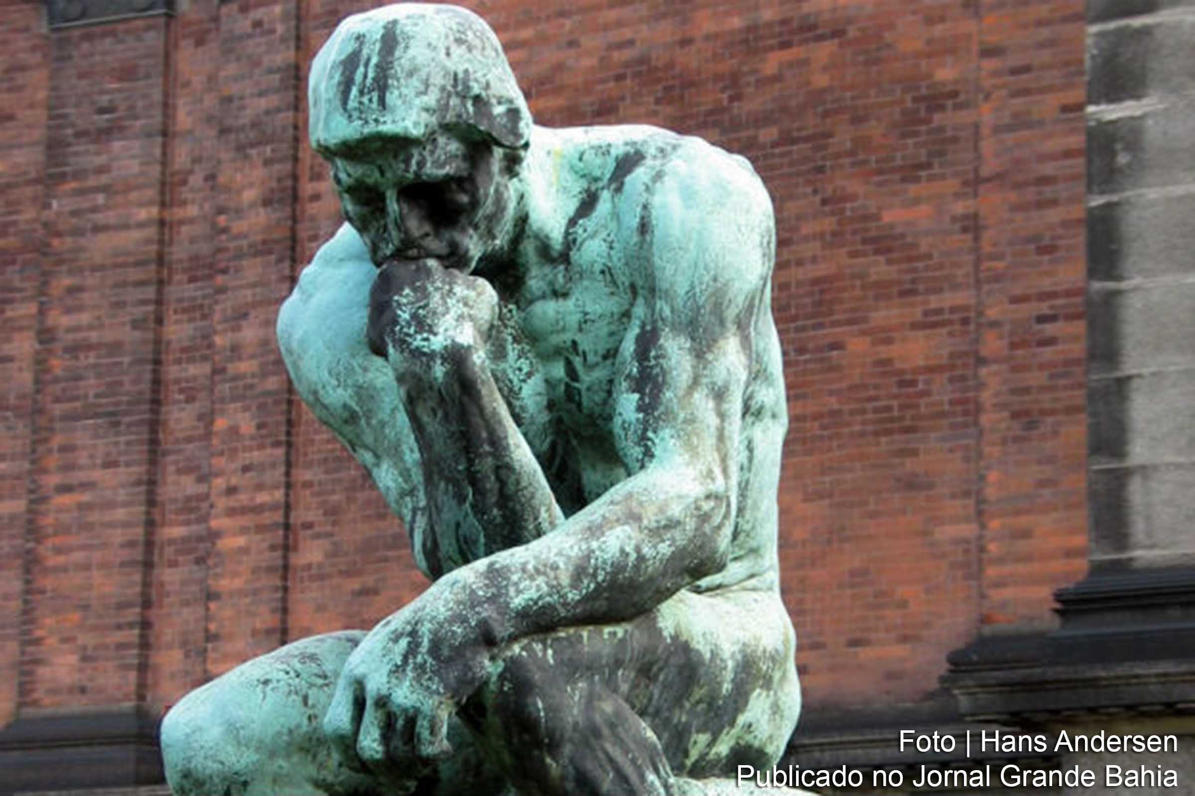 A filosofia prospera com a compreensão do respeito e consideração pela diversidade de opiniões.