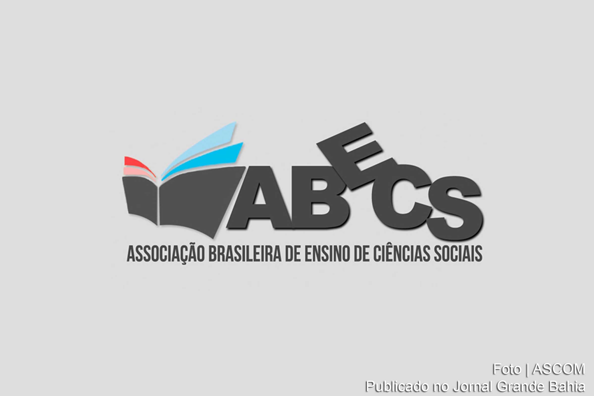 ABECS: a desobrigação da disciplina e a diluição de “conteúdos e práticas” no interior de outras matérias deixam margem para que professores despreparados venham atuar justamente de modo errôneo ao transmitir os conteúdos.