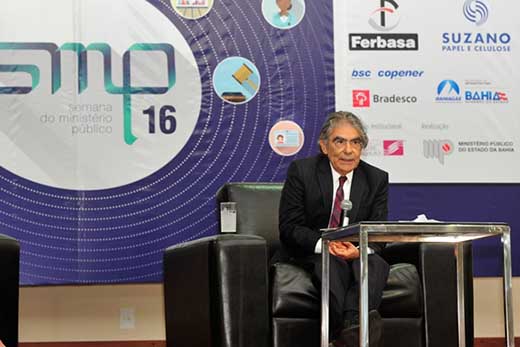 Carlos Ayres de Freitas Britto: estamos diante de um confronto entre o que chamaria de mutirão da corrupção e mutirão do Sistema de Justiça. São dois lados que se digladiam na perspectiva de uma vitória nesse embate sem trégua.