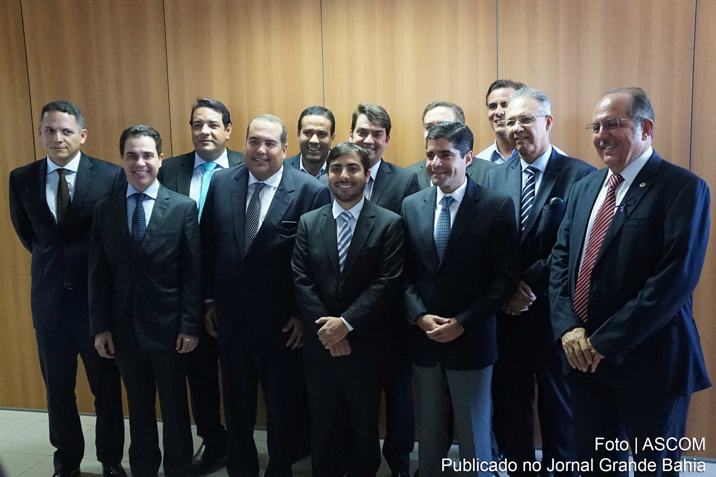 Encontro entre prefeitos ACM Neto e José Ronaldo com bancada de oposição na Alba.