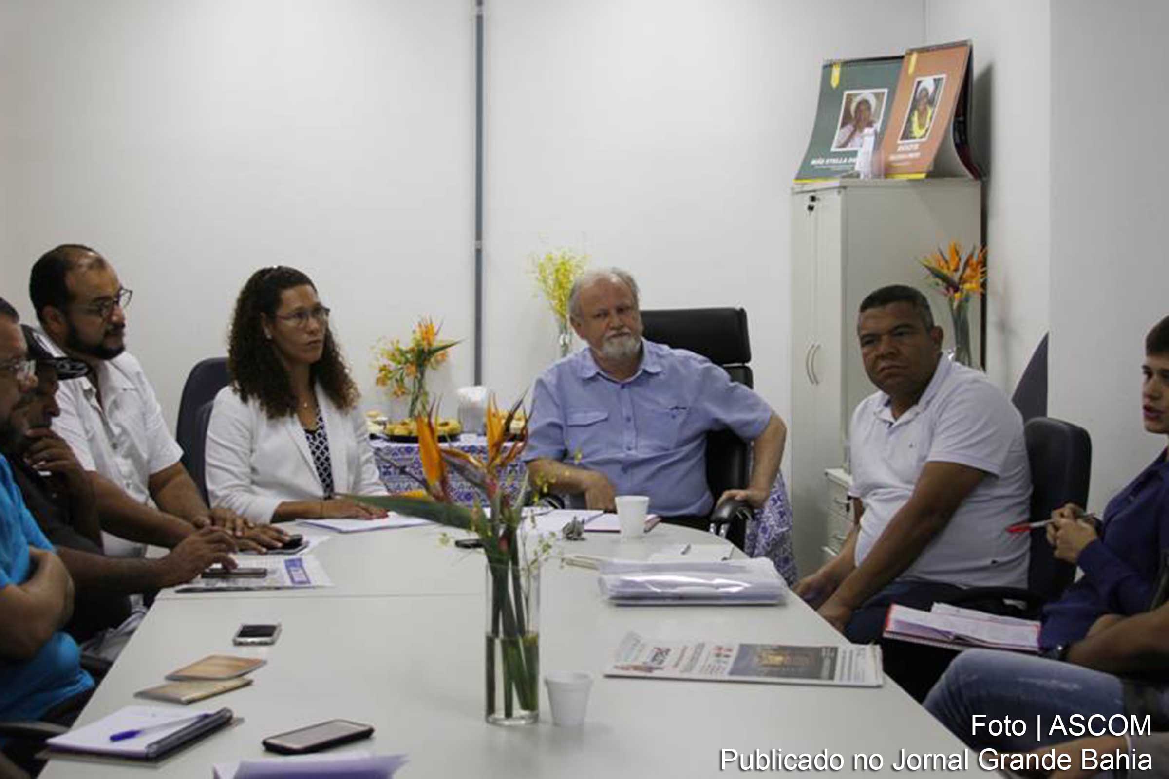 Secretária Fabya Reis, João Pedro Stédile, presidente nacional do MST; e do deputado Valmir Assunção.