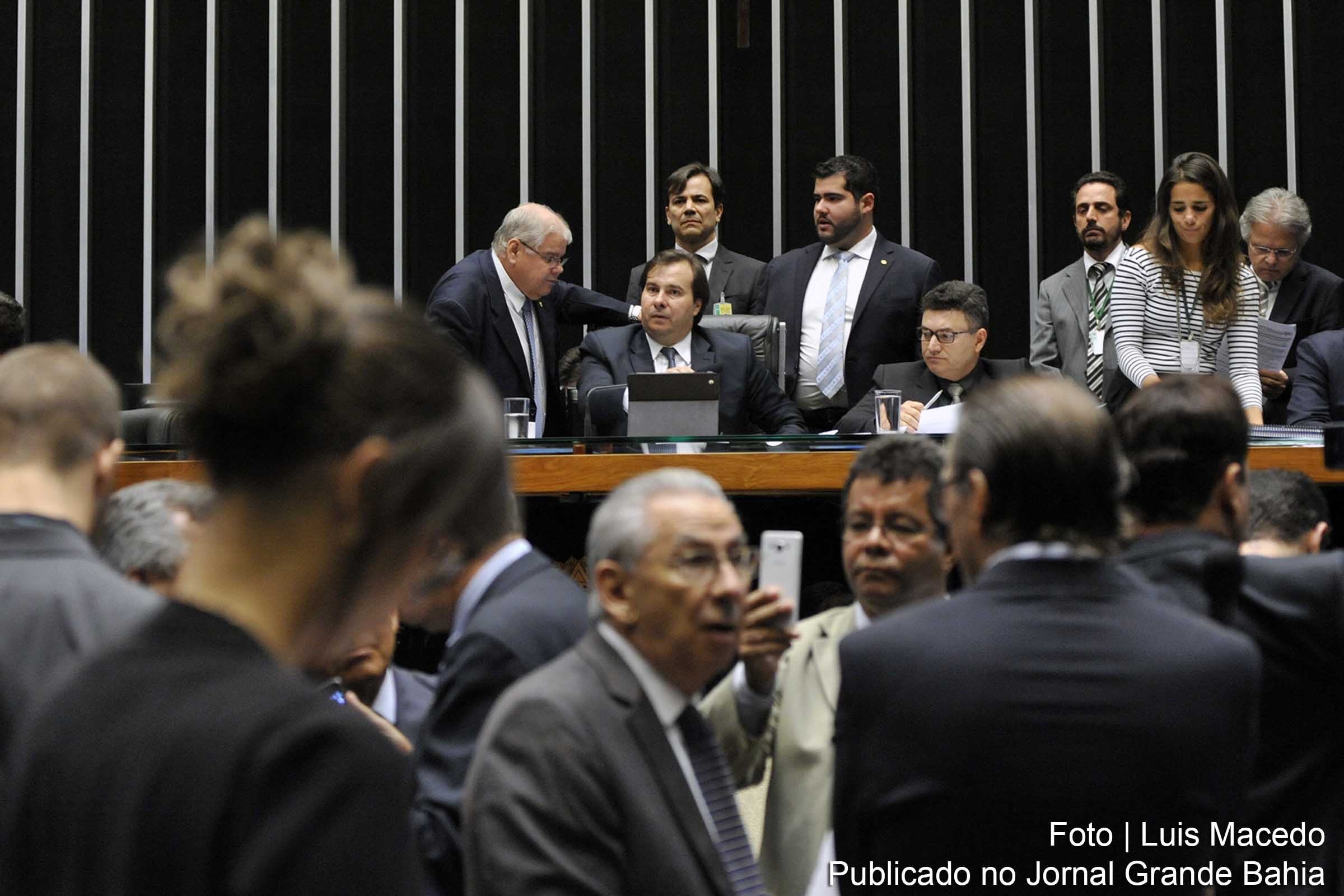 O presidente da Câmara, Rodrigo Maia, disse ter certeza que o sistema democrático é preciso trabalhar sempre de forma harmônica, mas que a Câmara tem a independência para legislar.