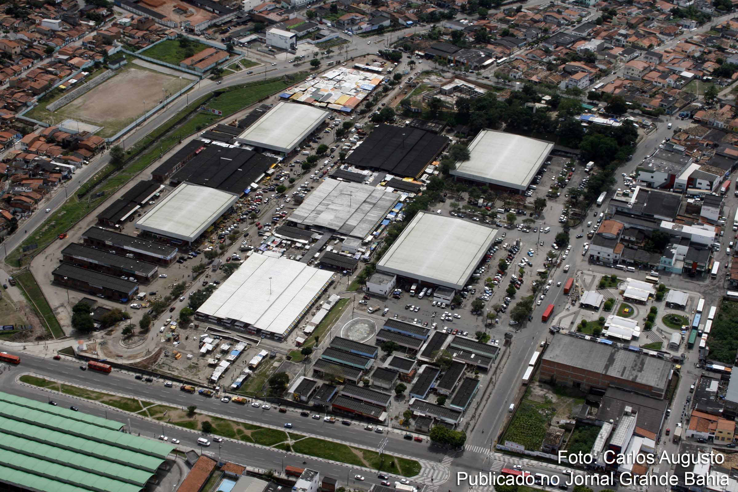 Vista aérea do Centro de Abastecimento de Feira de Santana. Parte da atual estrutura do Centro de Abastecimento será utilizada para implantar o Centro Comercial Popular.