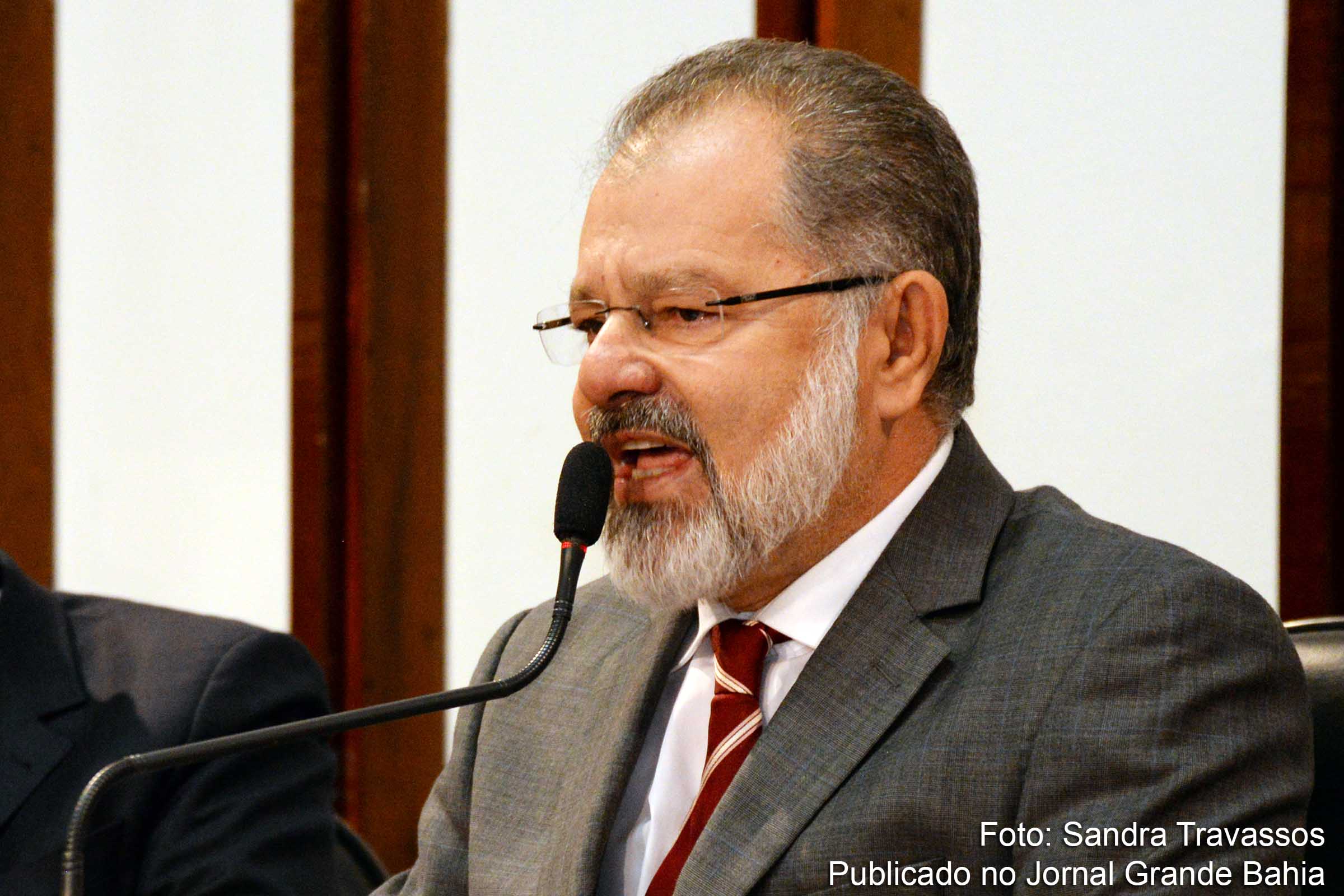 Deputado José Marcelo do Nascimento Nilo tenta ser reconduzido pela sexta vez à presidência da Alba.