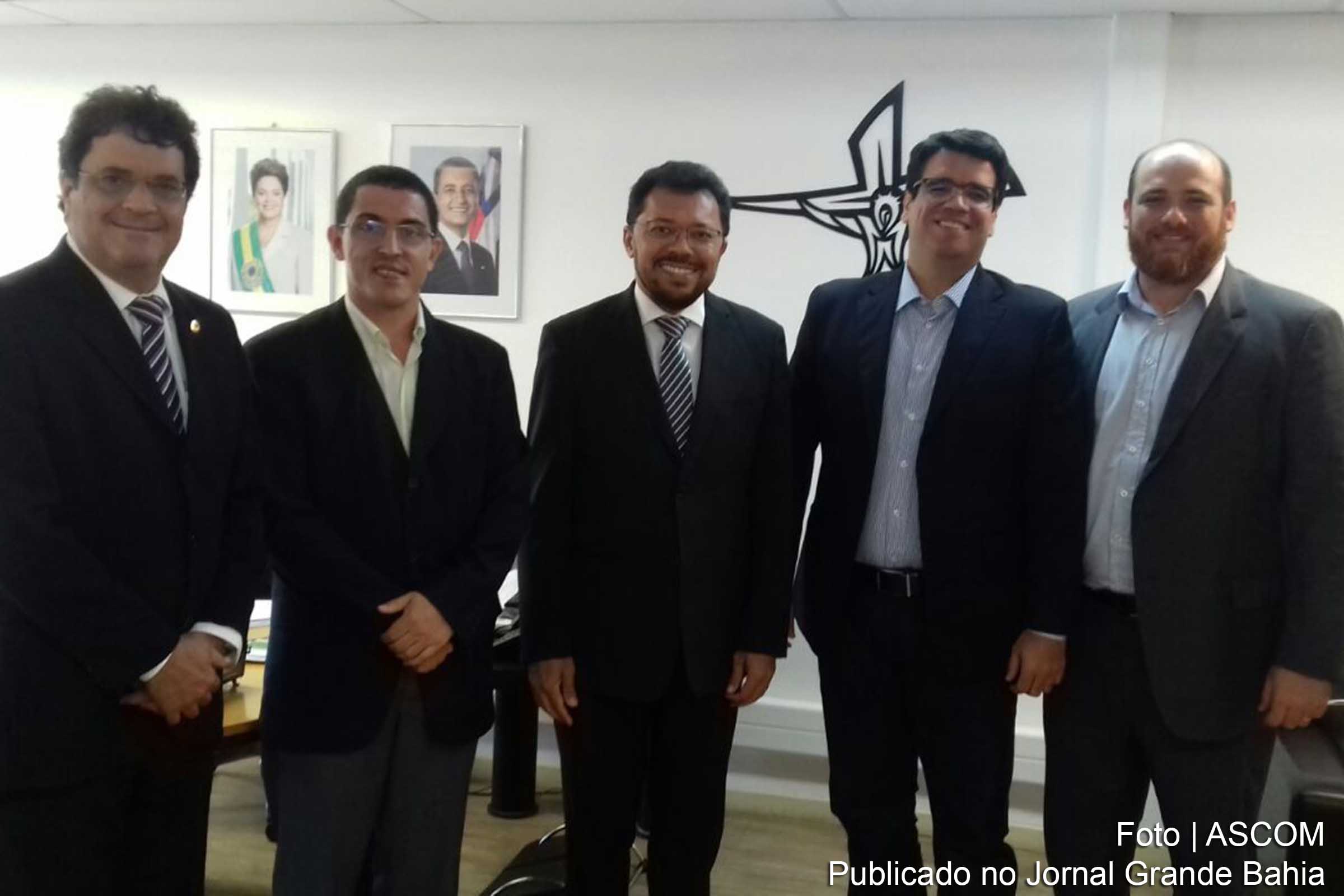 Deputado Angelo Almeida durante reunião com o secretário Vivaldo Mendonça, e membros da Secretaria de Ciência, Tecnologia e Inovação.