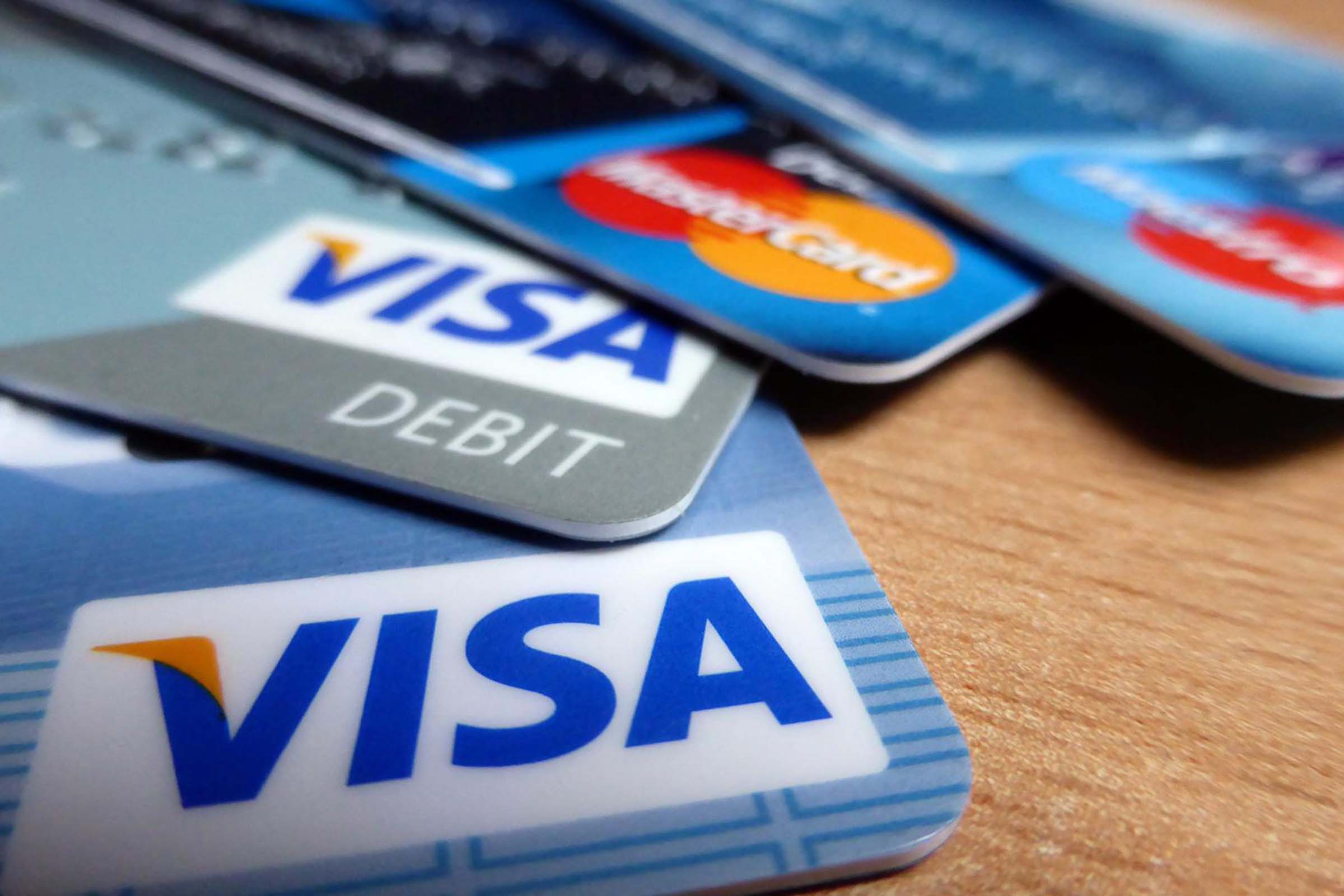 Taxa do cartões de crédito chegou a 486,8% ao ano, em janeiro de 2017.