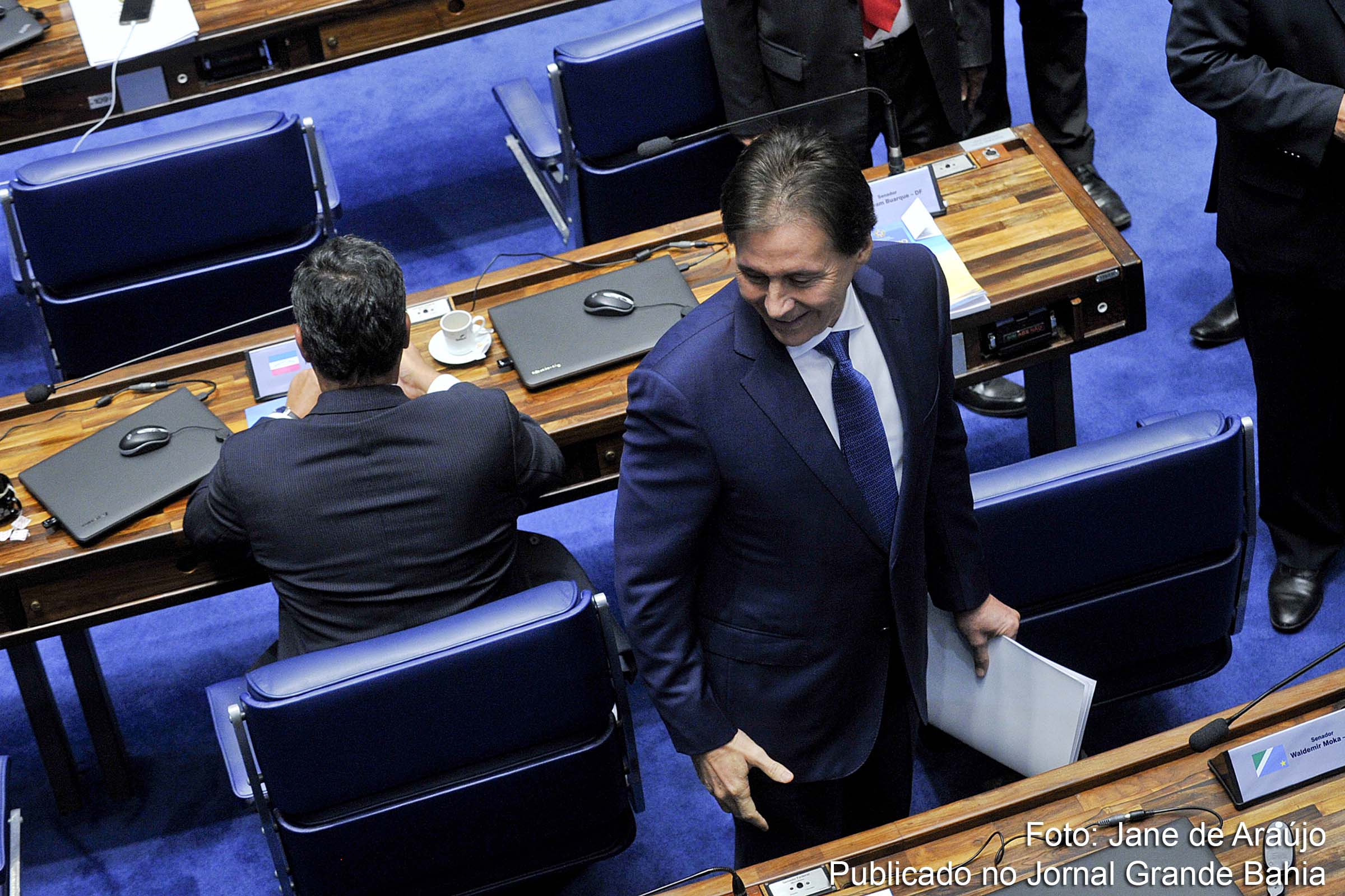 Eunício Lopes de Oliveira (PMDB/CE) é eleito presidente do Senado.