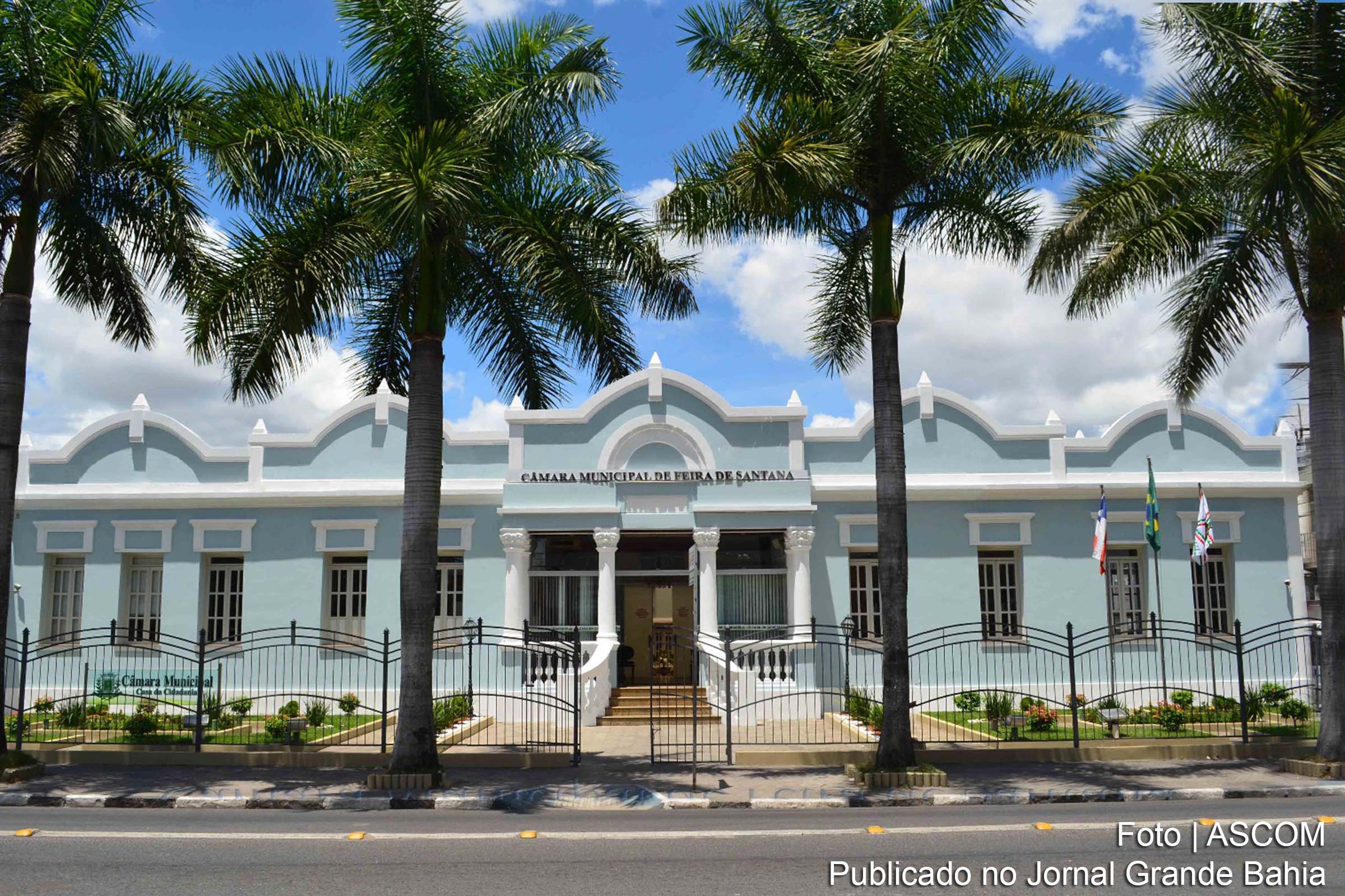 Fachada da Câmara Municipal de Feira de Santana.
