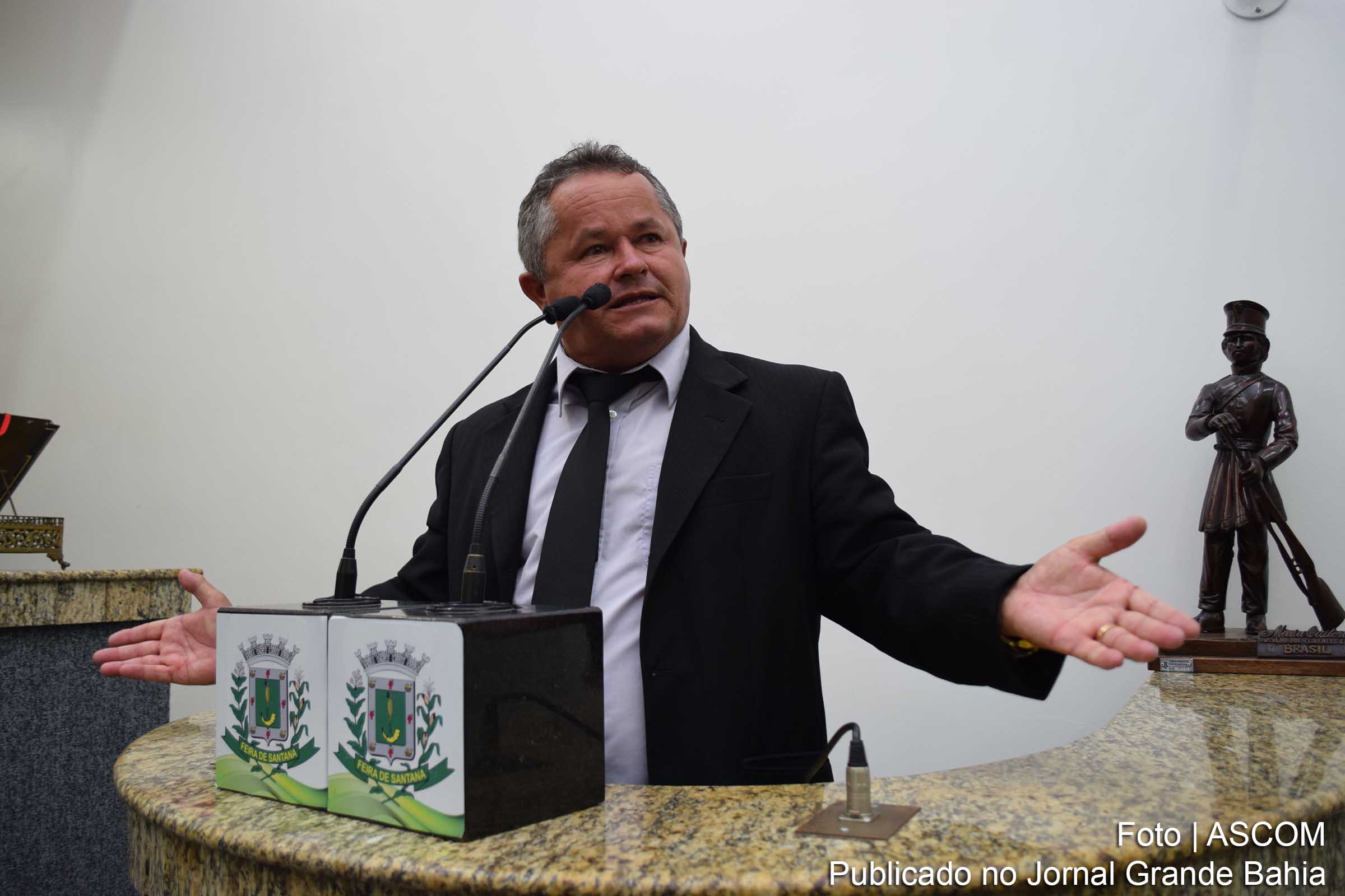 Vereador: José Menezes faz críticas ao governo municipal e às empresas do transporte público de Feira de Santana