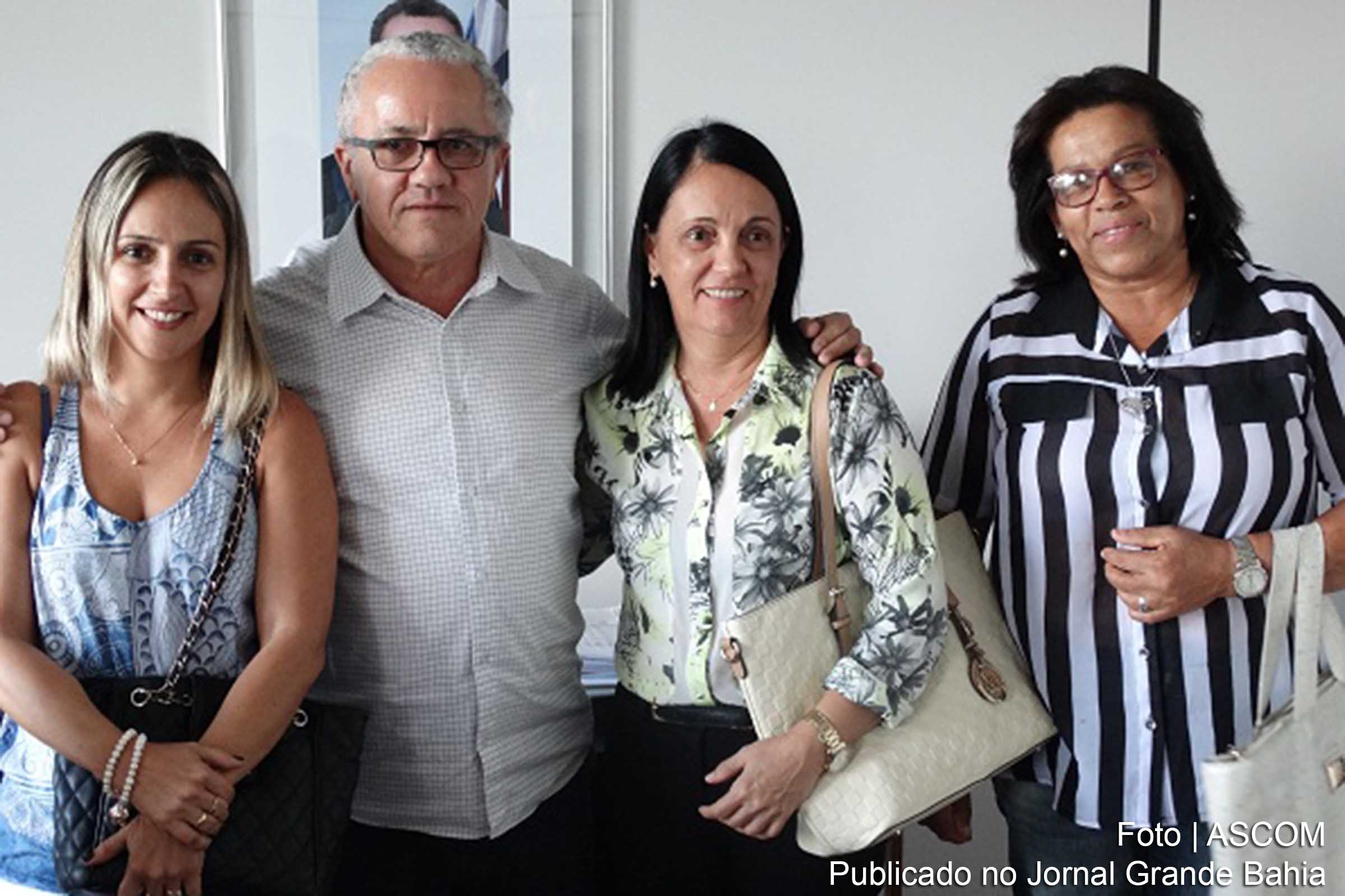 Josias Gomes recebe prefeita Maria das Graças Viana (Gracinha Viana, PP).