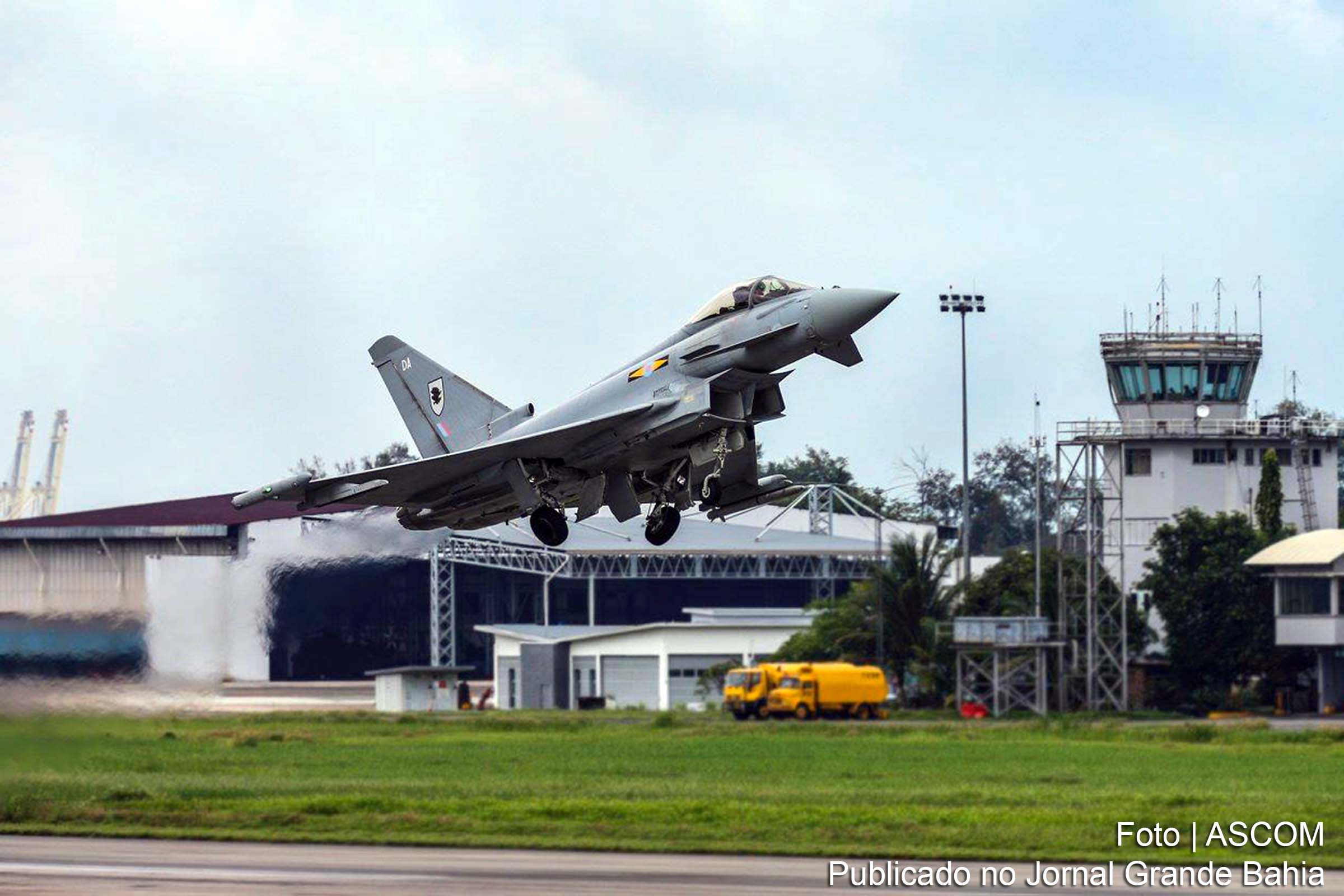A soberania sobre o território das Malvinas, situadas no extremo sul do Oceano Atlântico em área marítima da Argentina, é disputado entre a Argentina e o Reino Unido há mais de 180 anos.