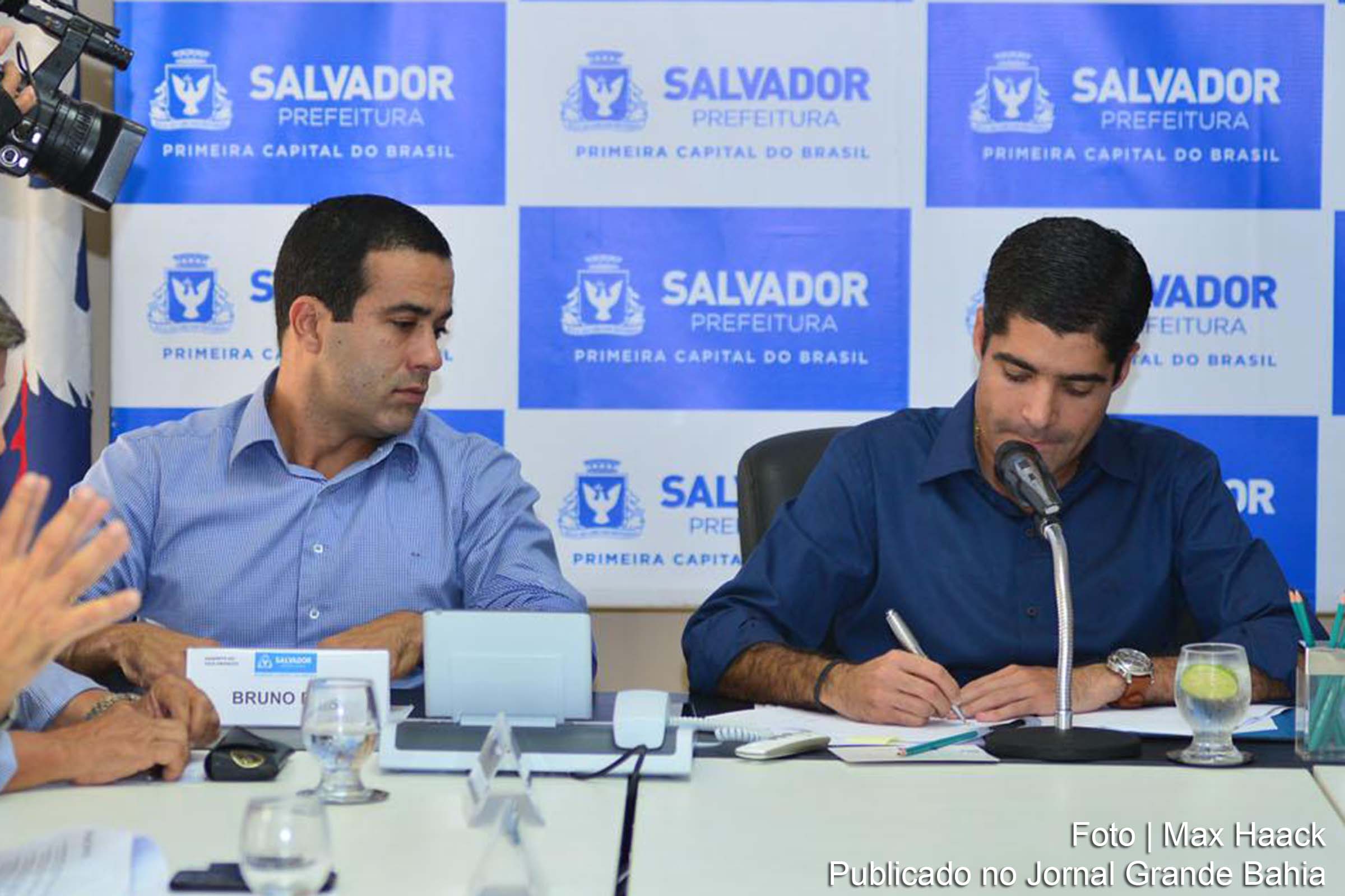 Vereador acusa prefeito ACM Neto de retomar medidas de exclusão social promovidas pelo avô