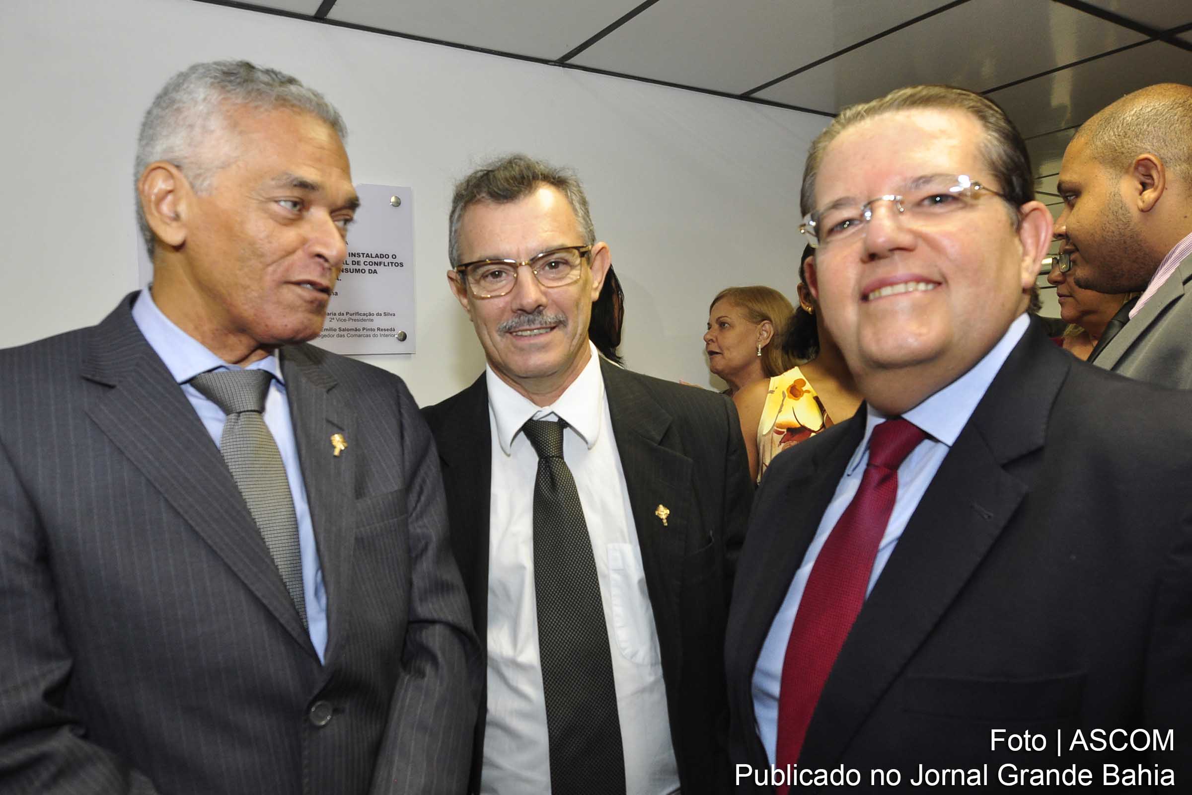 Desembargadores Eserval Rocha, Baltazar Miranda Saraiva e Edmilson Jatahy Fonseca Júnior.