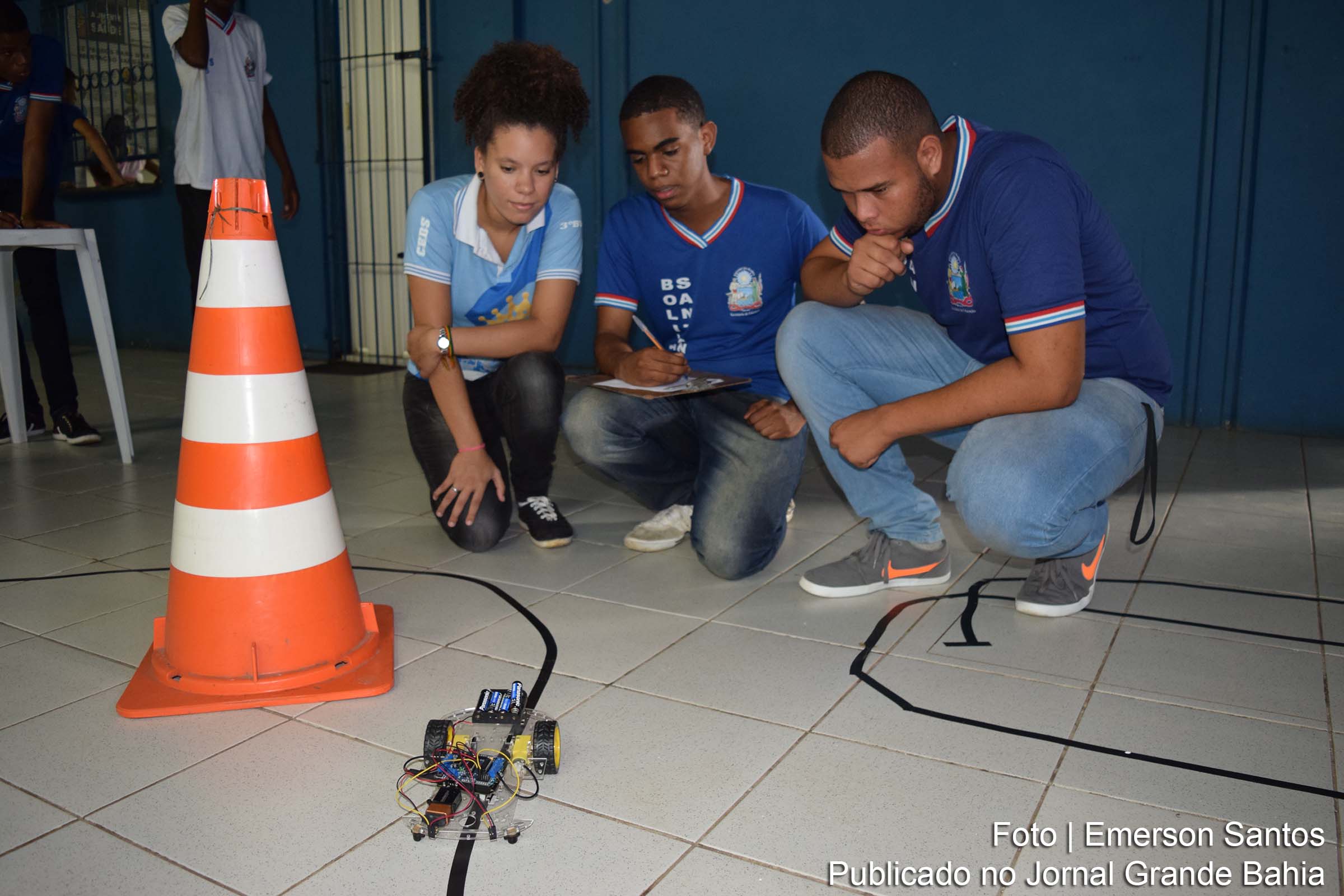 Governo da Bahia estimula formação científica dos alunos.
