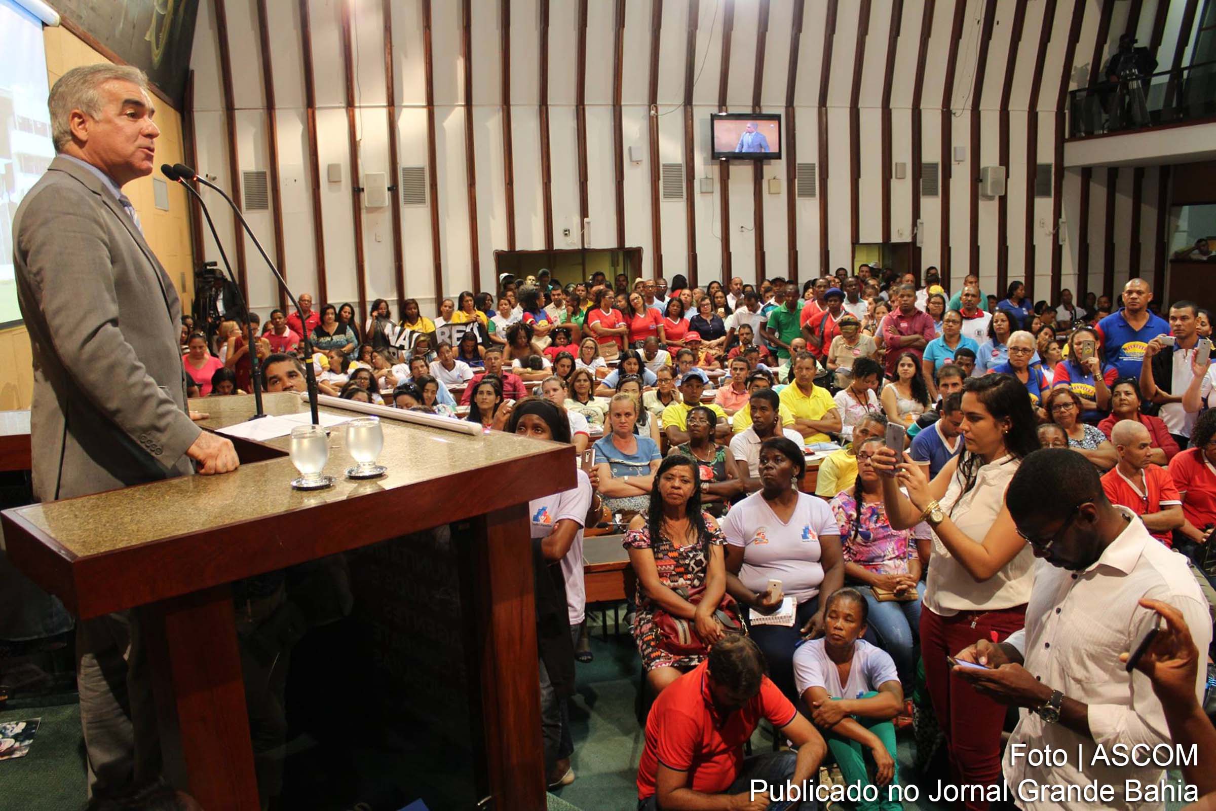 Deputado José Cerqueira Neto (Zé Neto) discursa durante o 10° edição da Sessão Especial dos Agentes Comunitários de Saúde (ACS) e Agentes de Combate às Endemias (ACE).
