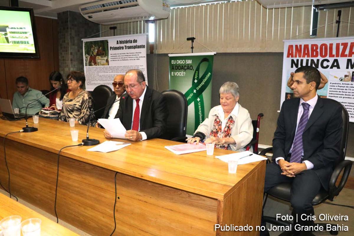 Deputado José de Arimateia promoveu audiência pública sobre situação da hemodiálise na Bahia.