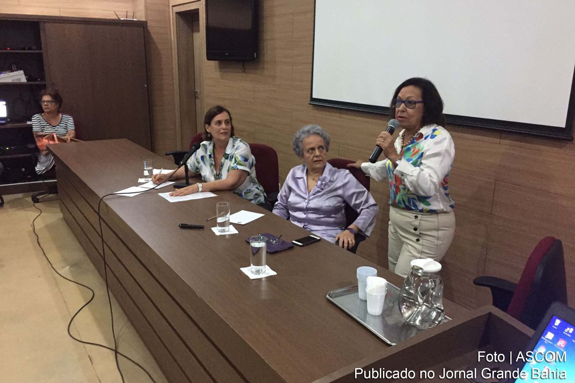 Senadora Lídice da Mata critica governo Temer.