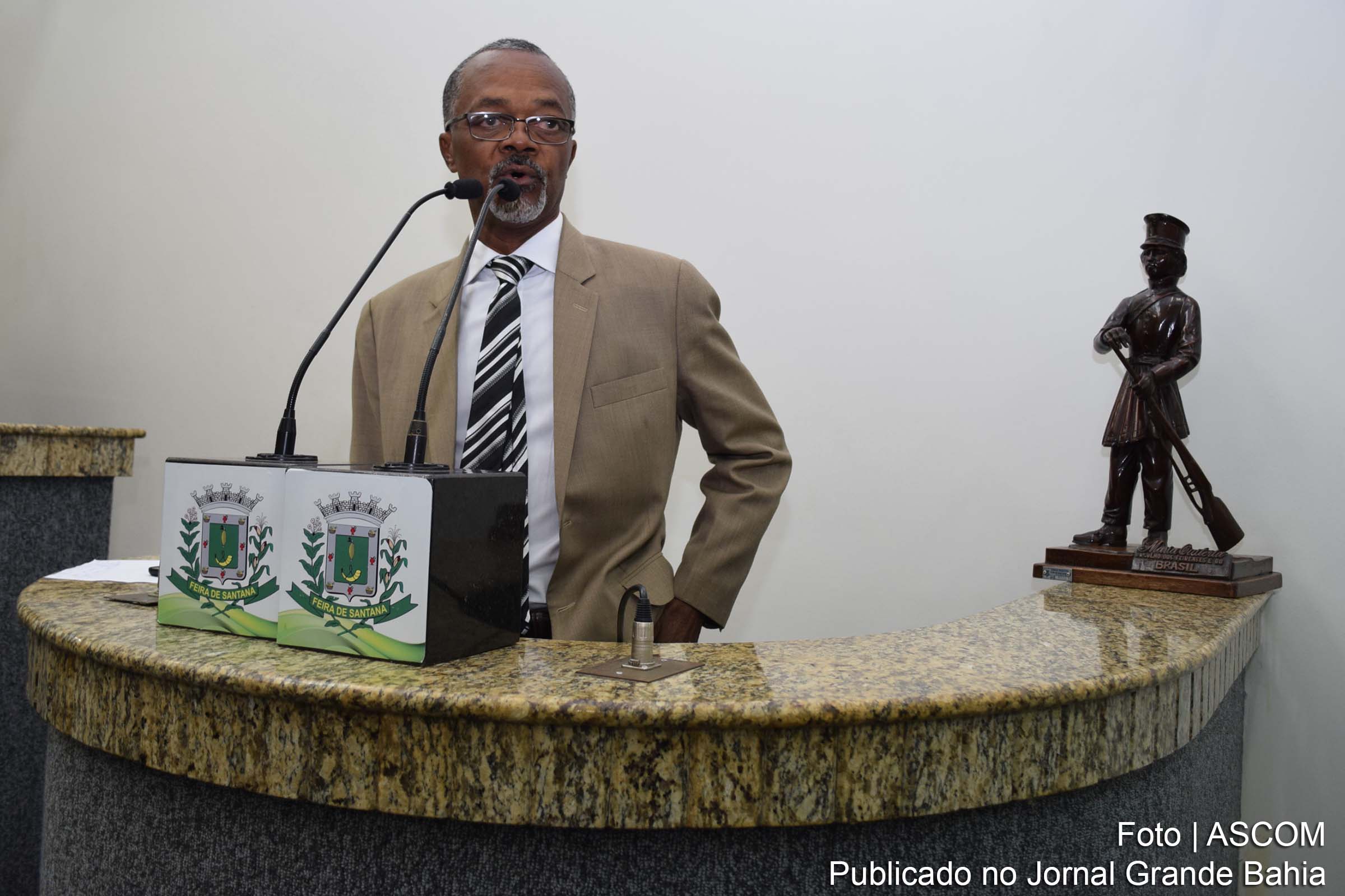Na avaliação do vereador João dos Santos (João Bililiu), o deputado Carlos Geilson e o secretário municipal Sérgio Carneiro realizam bom trabalho.