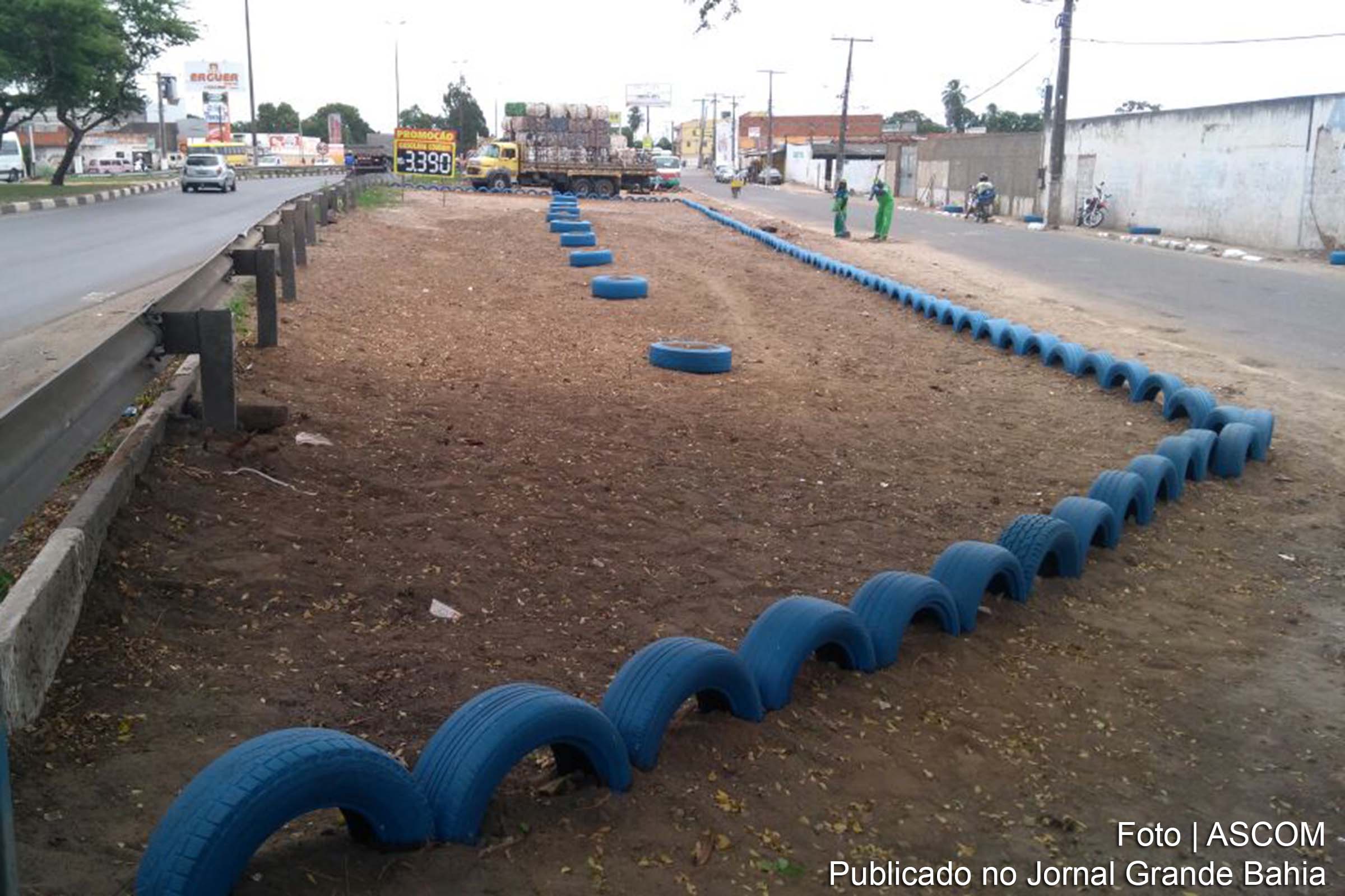 Ponto ecológico é implantado na Avenida Transnordestina, em Feira de Santana.