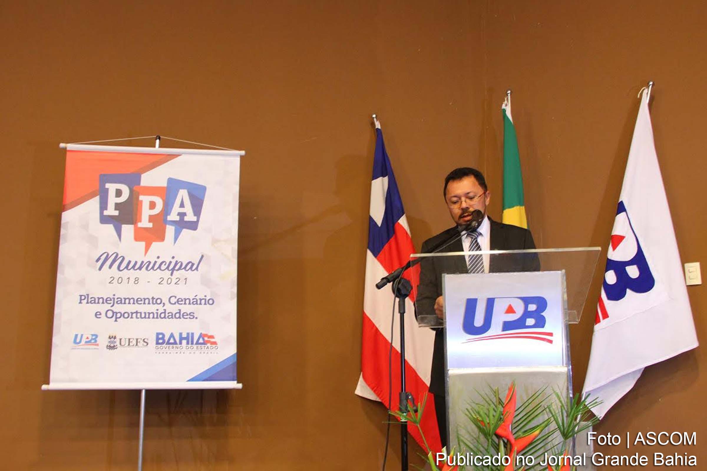 Evandro Nascimento, reitor da UEFS.