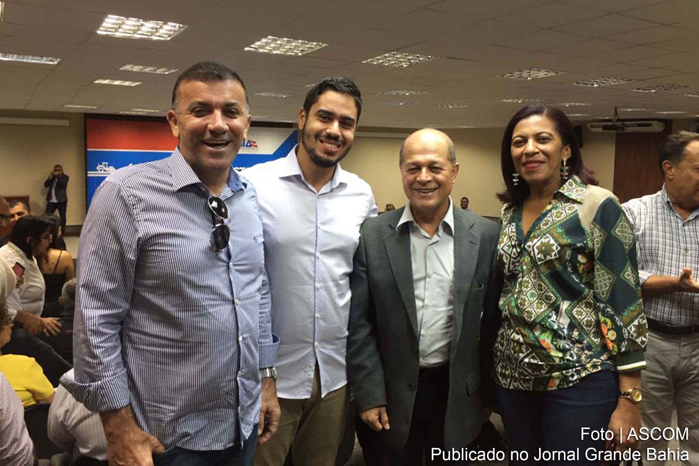 Políticos de Conceição da Feira participam de anúncio do Governo Rui Costa.