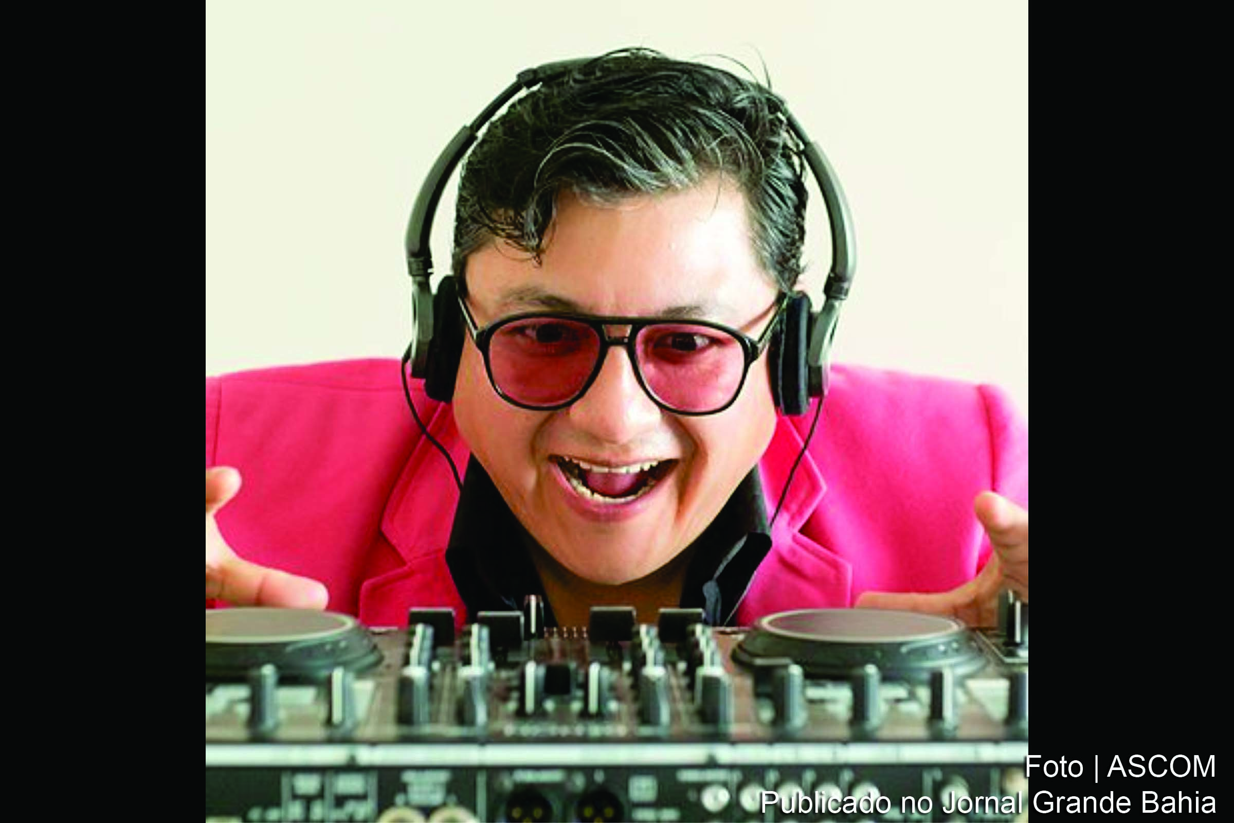 DJ Chocolate Riveros.