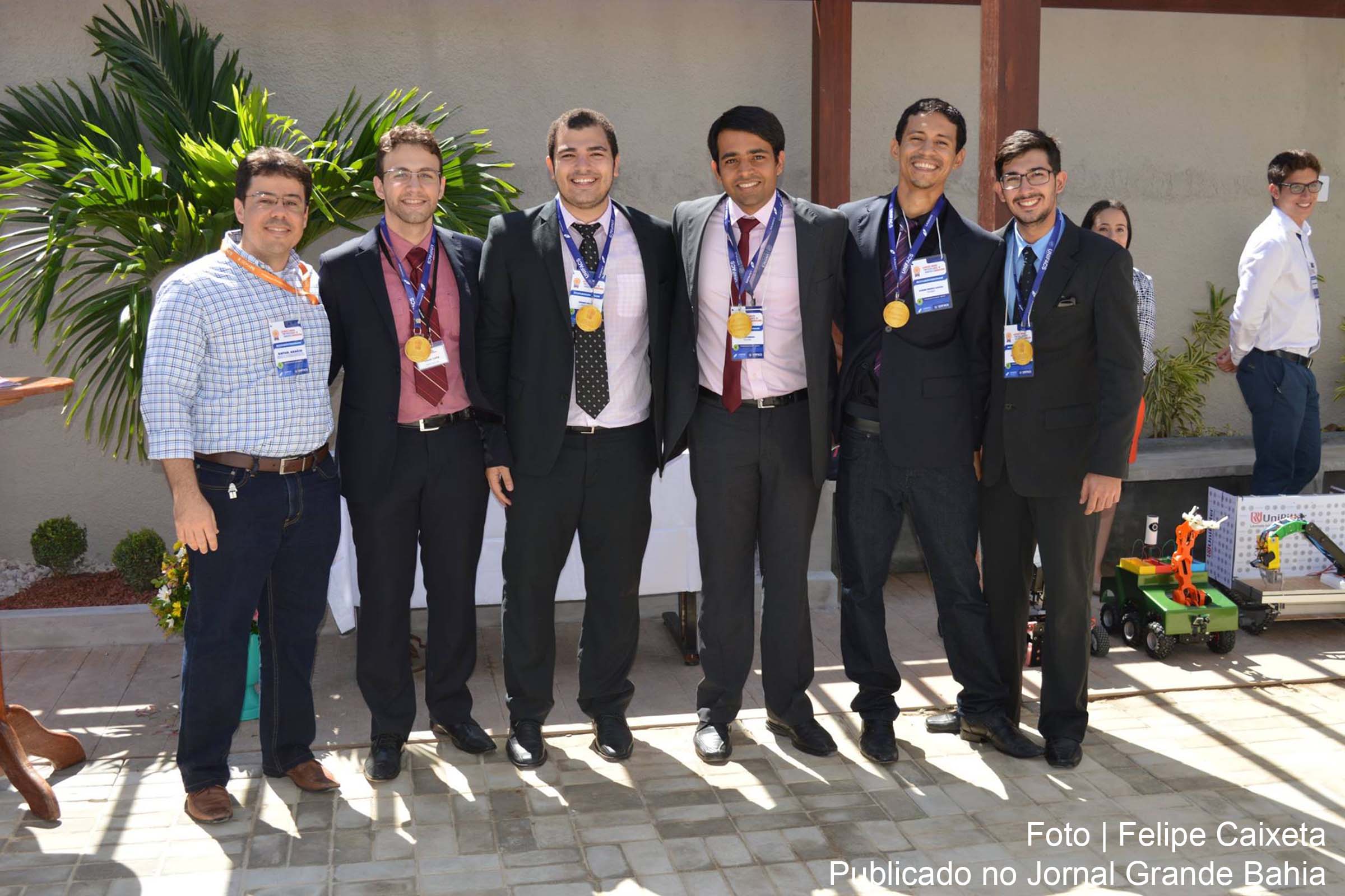 Equipe Robótica Unifacs 2017.