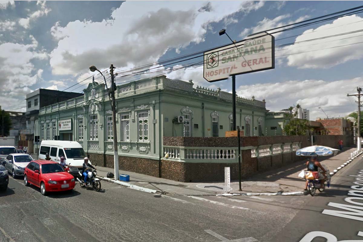 Fachada do Hospital Santa Casa de Saúde, em Feira de Santana.