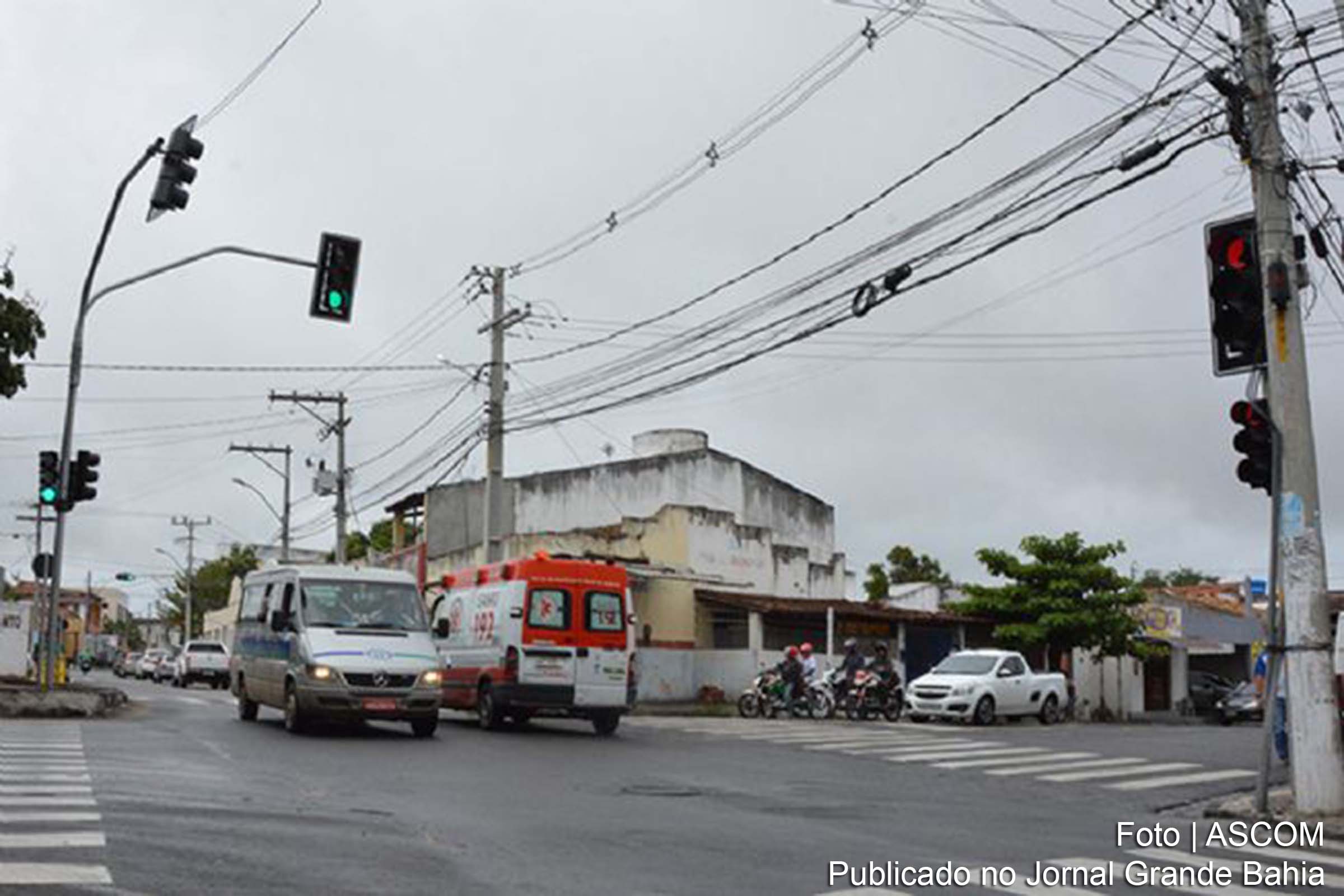 O conjunto de sinaleiras vai normatizar o trânsito no cruzamento entre as ruas Bacelar de Castro e a Papa João XXIII.