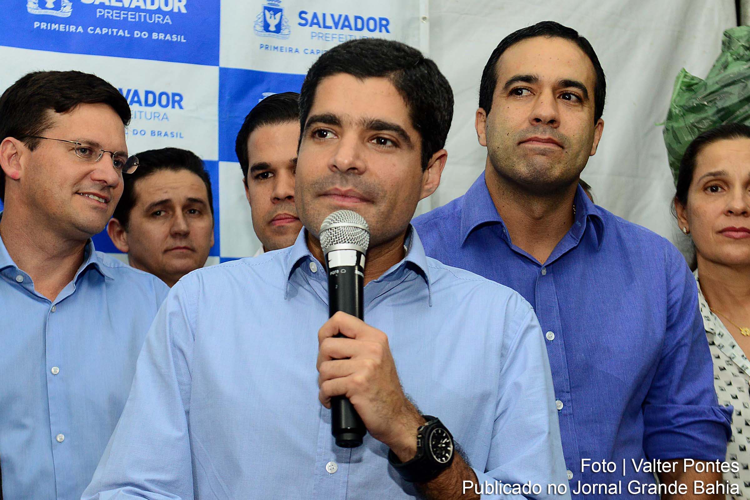 Prefeito Antônio Carlos Peixoto de Magalhães Neto (ACM Neto) foi citado em delação de executivos da Odebrecht. Segundo executivos, contrapartida foi realizada através da obra de urbanização da orla da Barra.