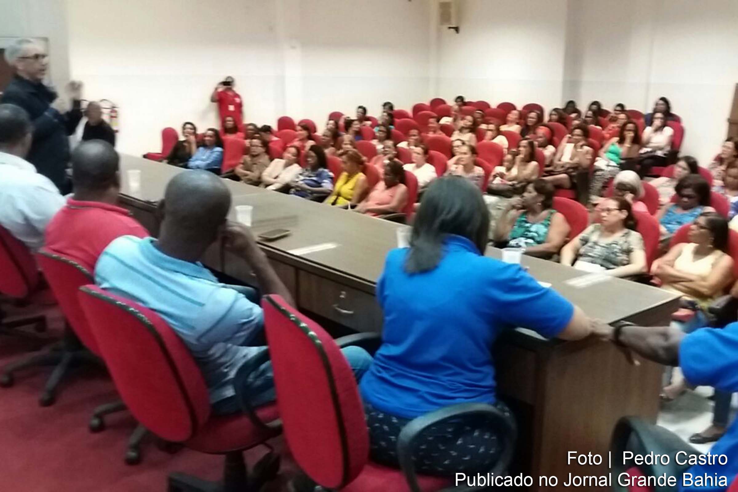 Candeias é sede de debate sobre os precatórios do FUNDEF.