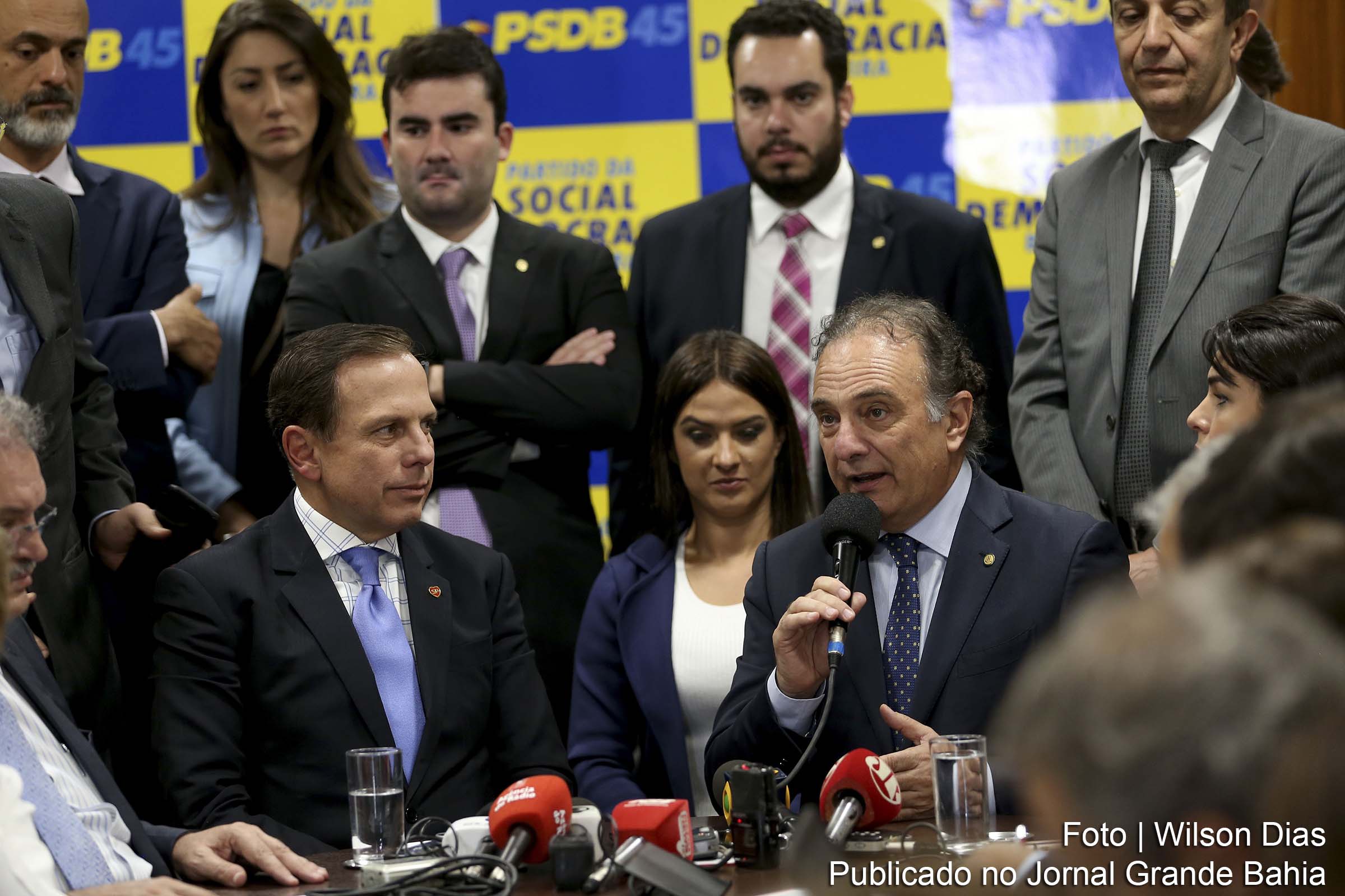 O prefeito de São Paulo, João Doria e o deputado Ricardo Trípoli participam de reunião com a bancada do PSDB na Câmara. Conservadores apresentam perfil sectário de classe.