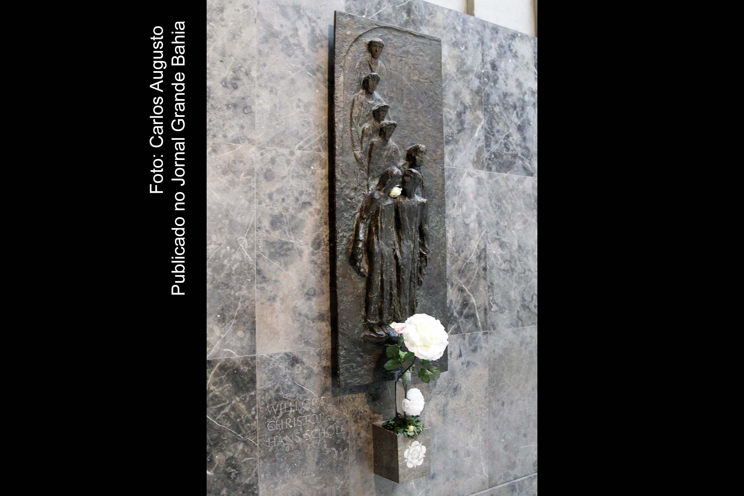 1942: Resistência antinazista ‘Rosa Branca’ distribui panfletos